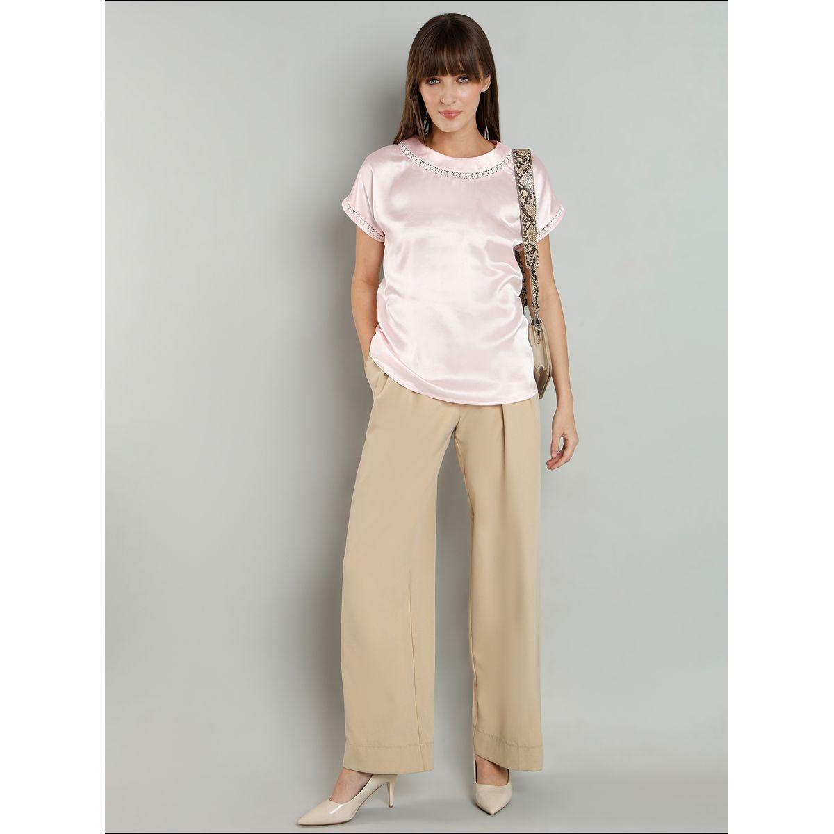 بلوزة ساتان بأكمام قصيرة مع تفاصيل دانتيل-women-clothing-shirtsandblouses-blouses-image-1