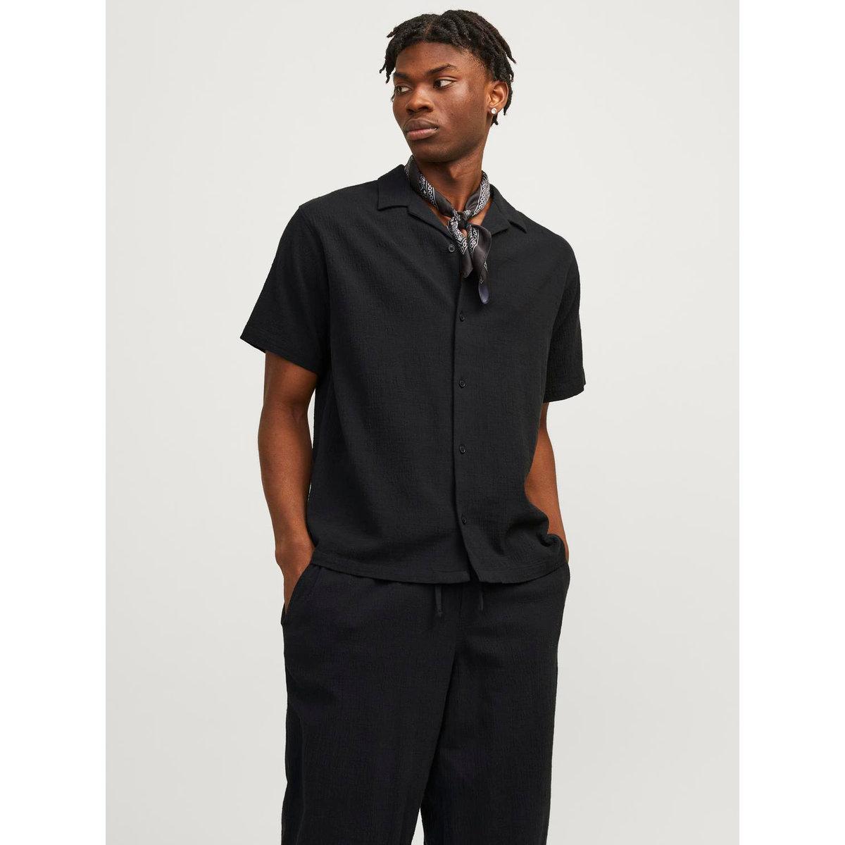 قميص بقصة عادية وياقة ريزورت-men-clothing-shirts-image-1