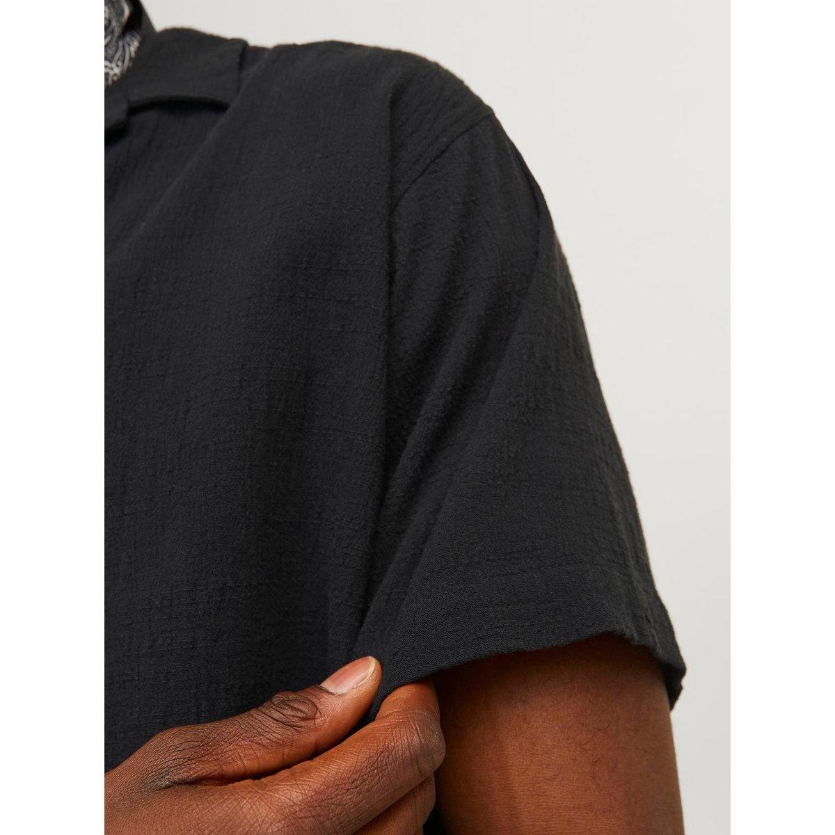 قميص بقصة عادية وياقة ريزورت-men-clothing-shirts-image-6