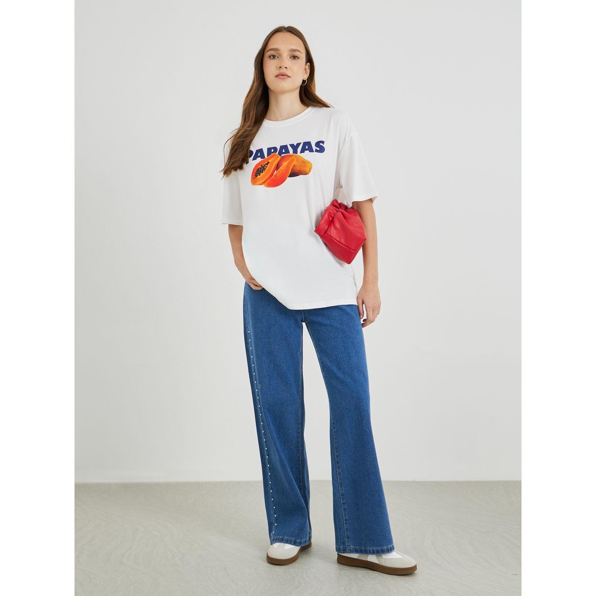 Styli Graphic Print Round Neck Oversized T-Shirt-women-clothing-tshirts-image-2