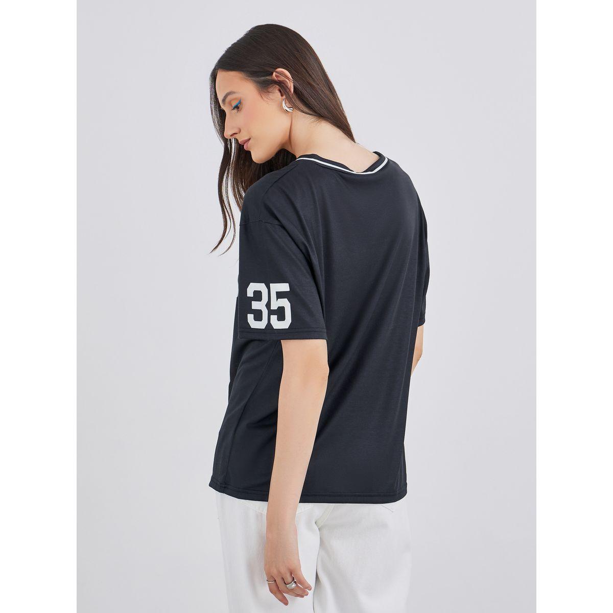 Styli Women Black Graphic Print V Neck Oversized T-Shirt-women-clothing-tshirts-image-4