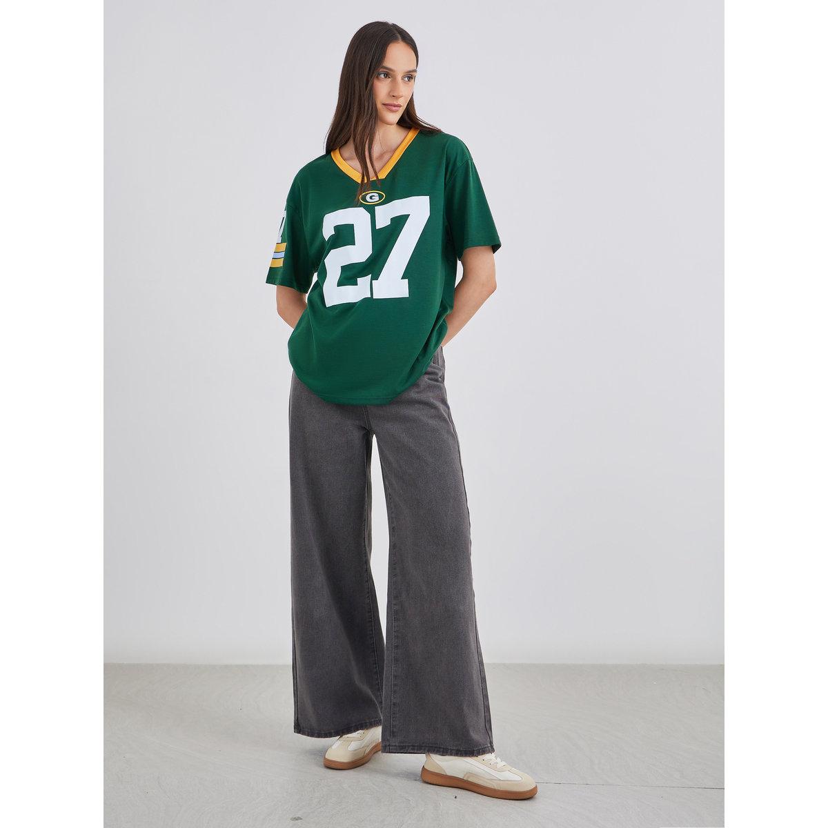 Styli Women Dark Green Graphic Print V Neck Oversized T-Shirt-women-clothing-tshirts-image-2