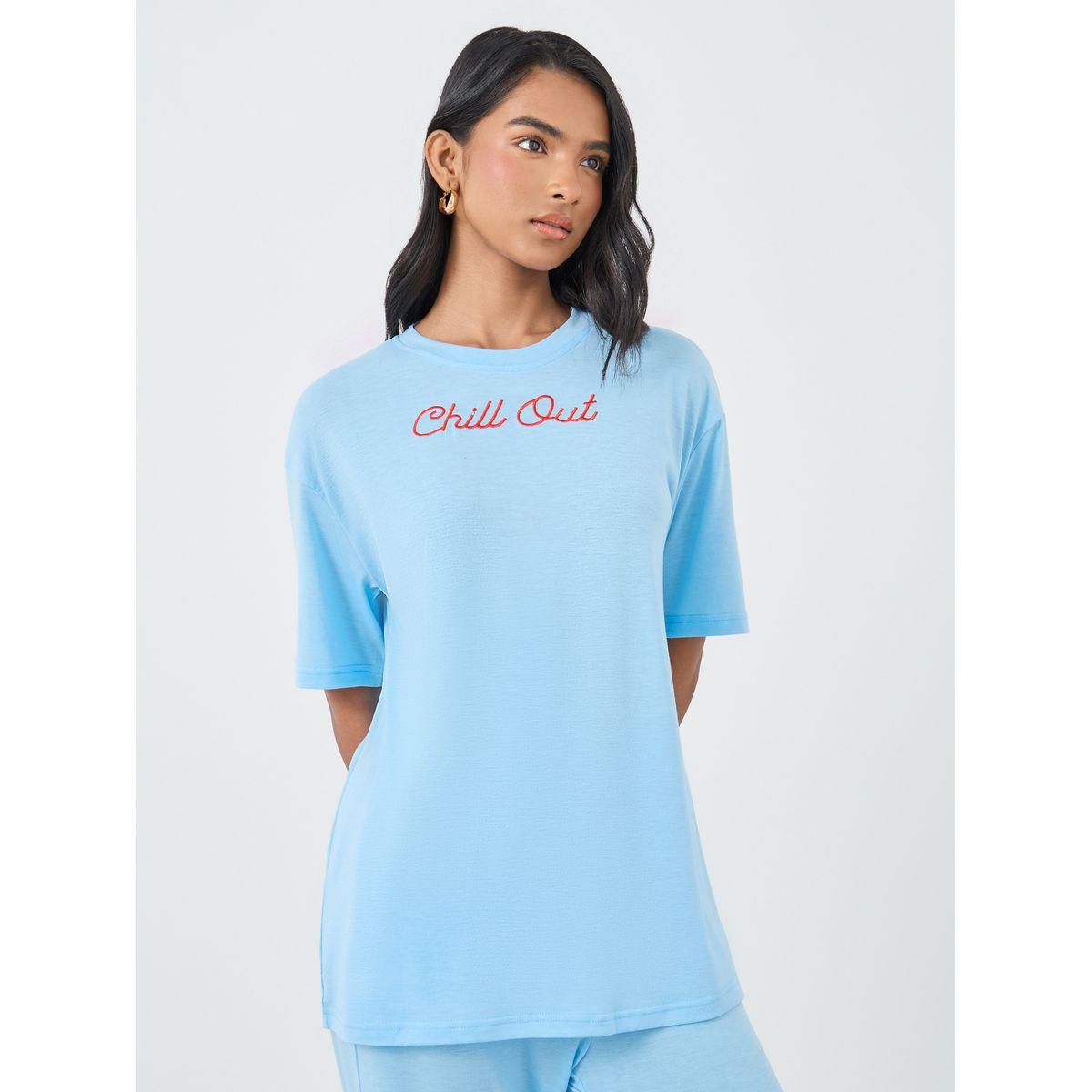 طقم منسق من بنطال وبلوزة بتفاصيل مُطرزة-women-clothing-coordsets-image-2