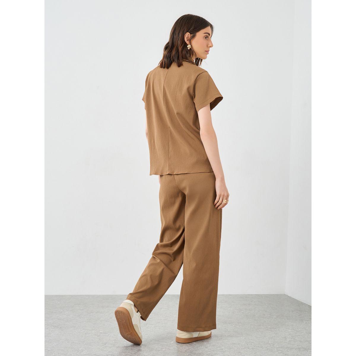 طقم منسق من بنطال بأرجل واسعة وقميص سادة-women-clothing-coordsets-image-5