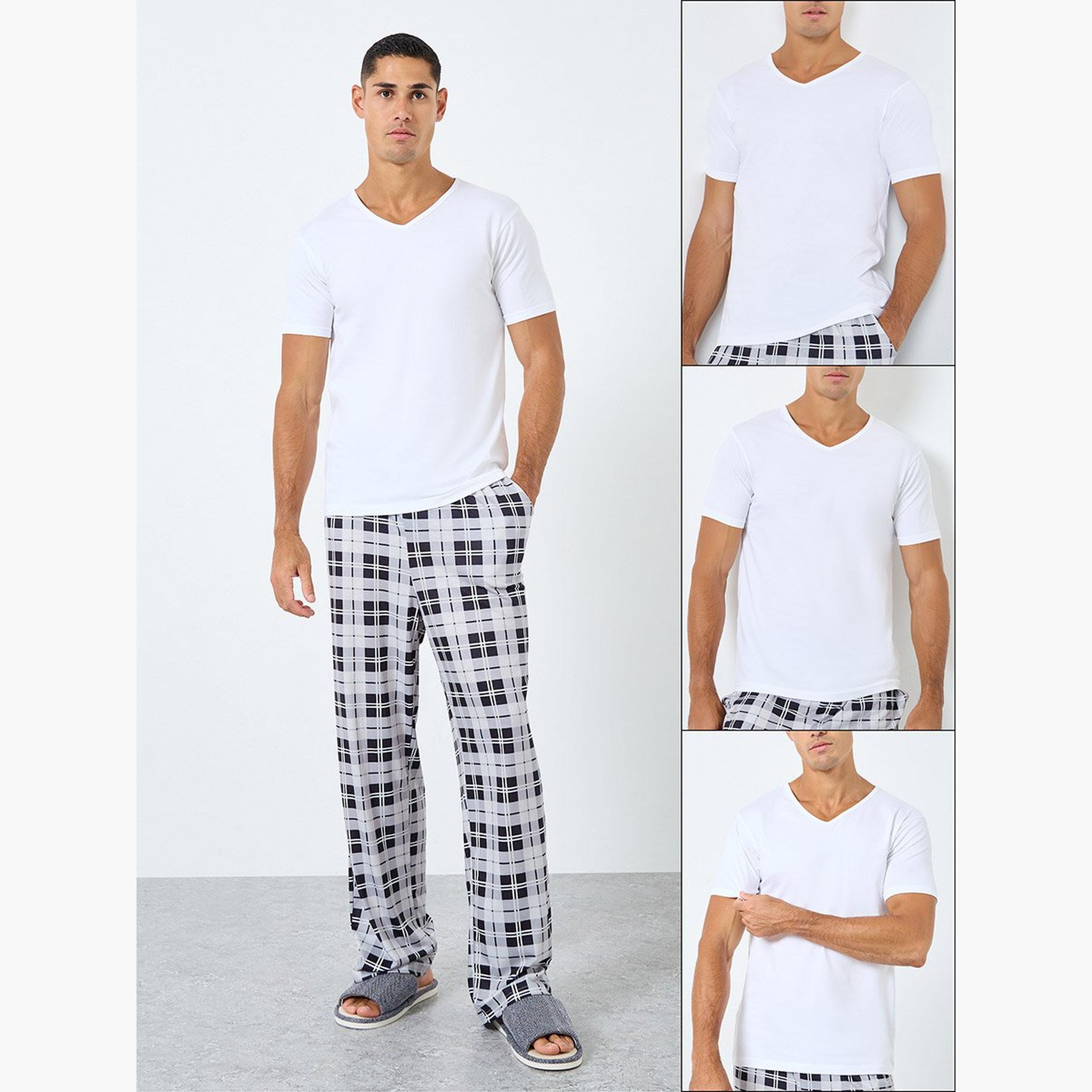 Styli Pack of 3 - Cotton Stretch V-Neck Short Sleeves T-Shirt-men-clothing-innerwear-vests-image-3