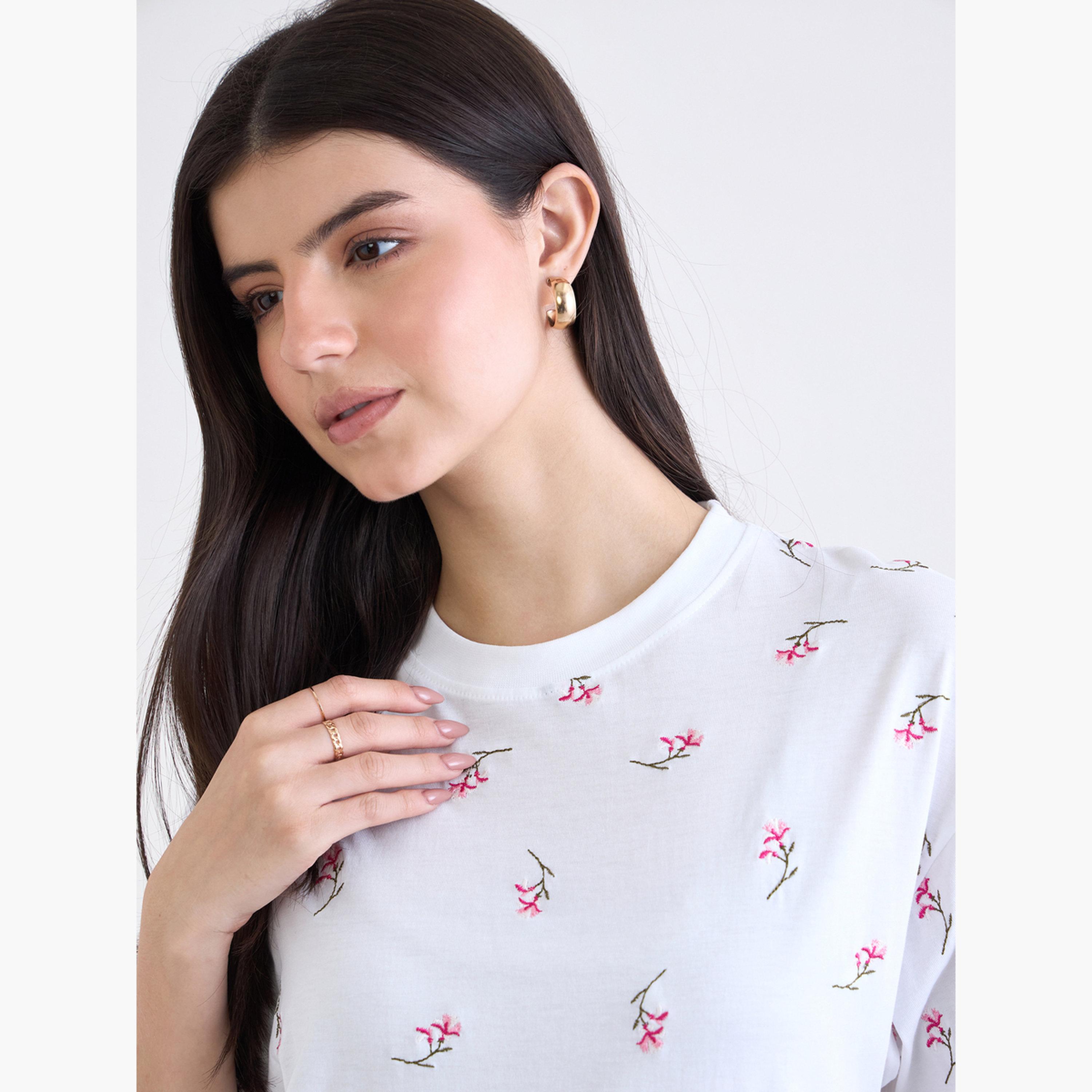 Styli White Embroidered Floral Oversized T-Shirt-women-clothing-tshirts-image-4