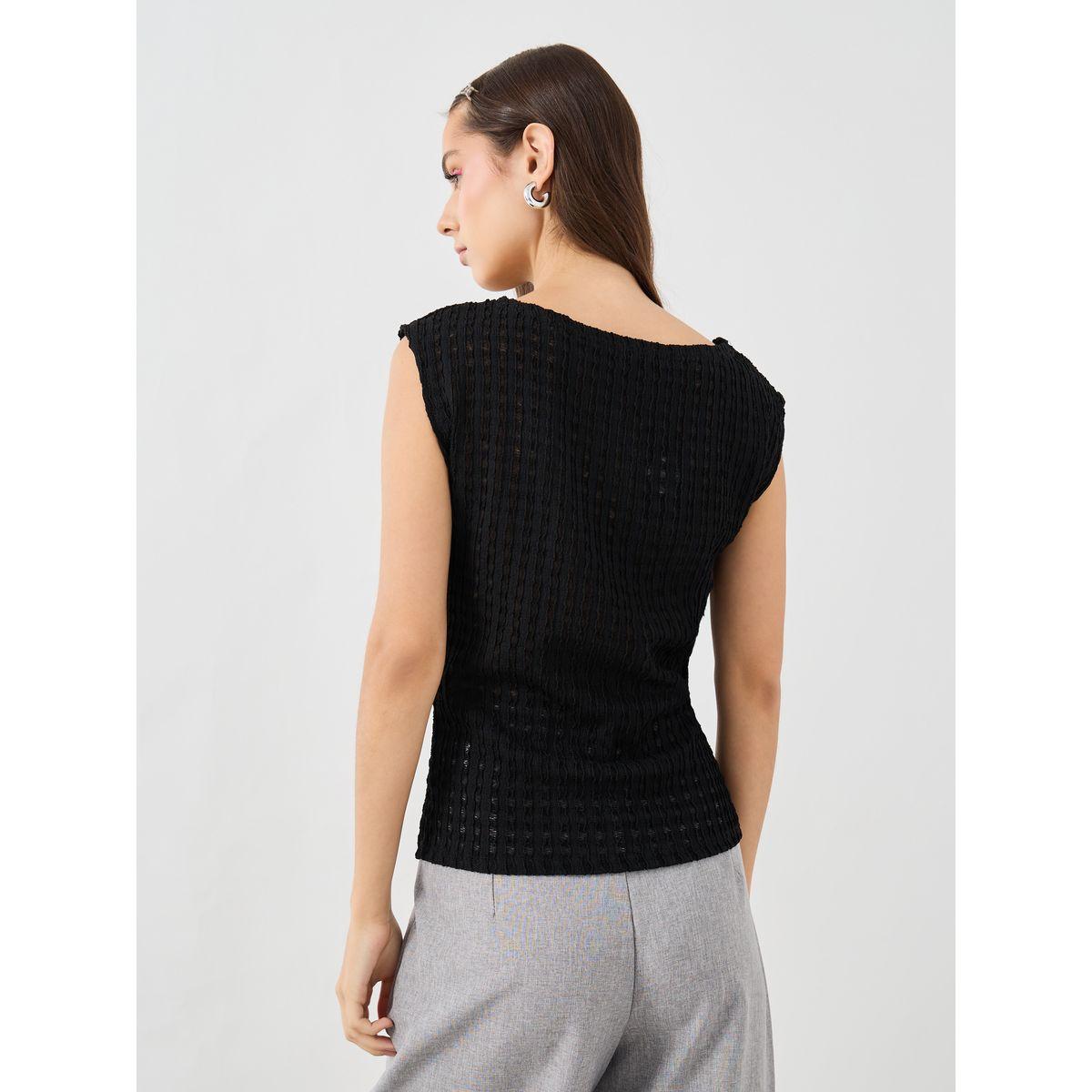 بلوزة محبوكة بلا أكمام وتفاصيل بارزة الملمس-women-clothing-tshirts-image-4