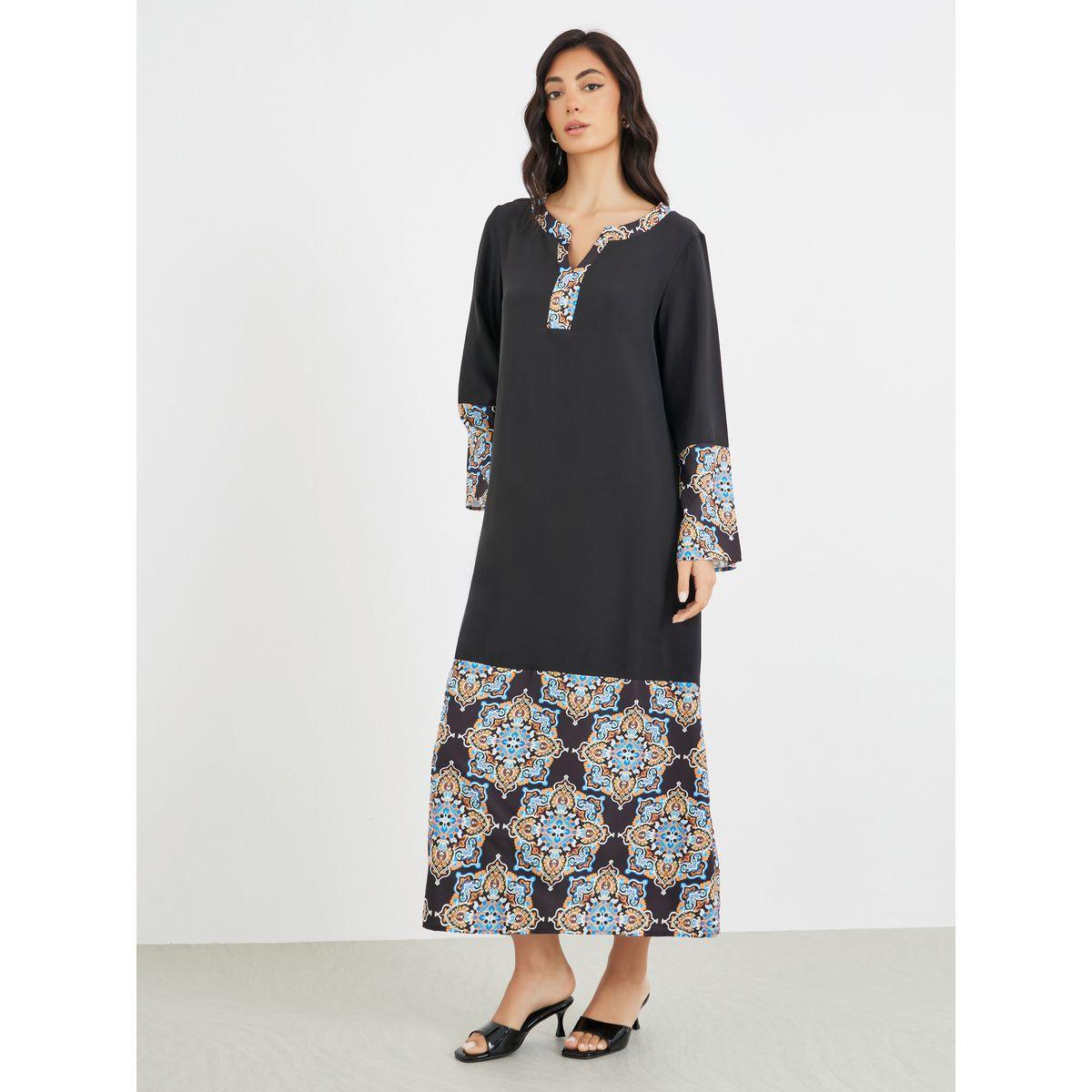 جلابية مطبعة بحافة واسعة وياقة بشق-women-arabicclothing-jalabiyas-image-2