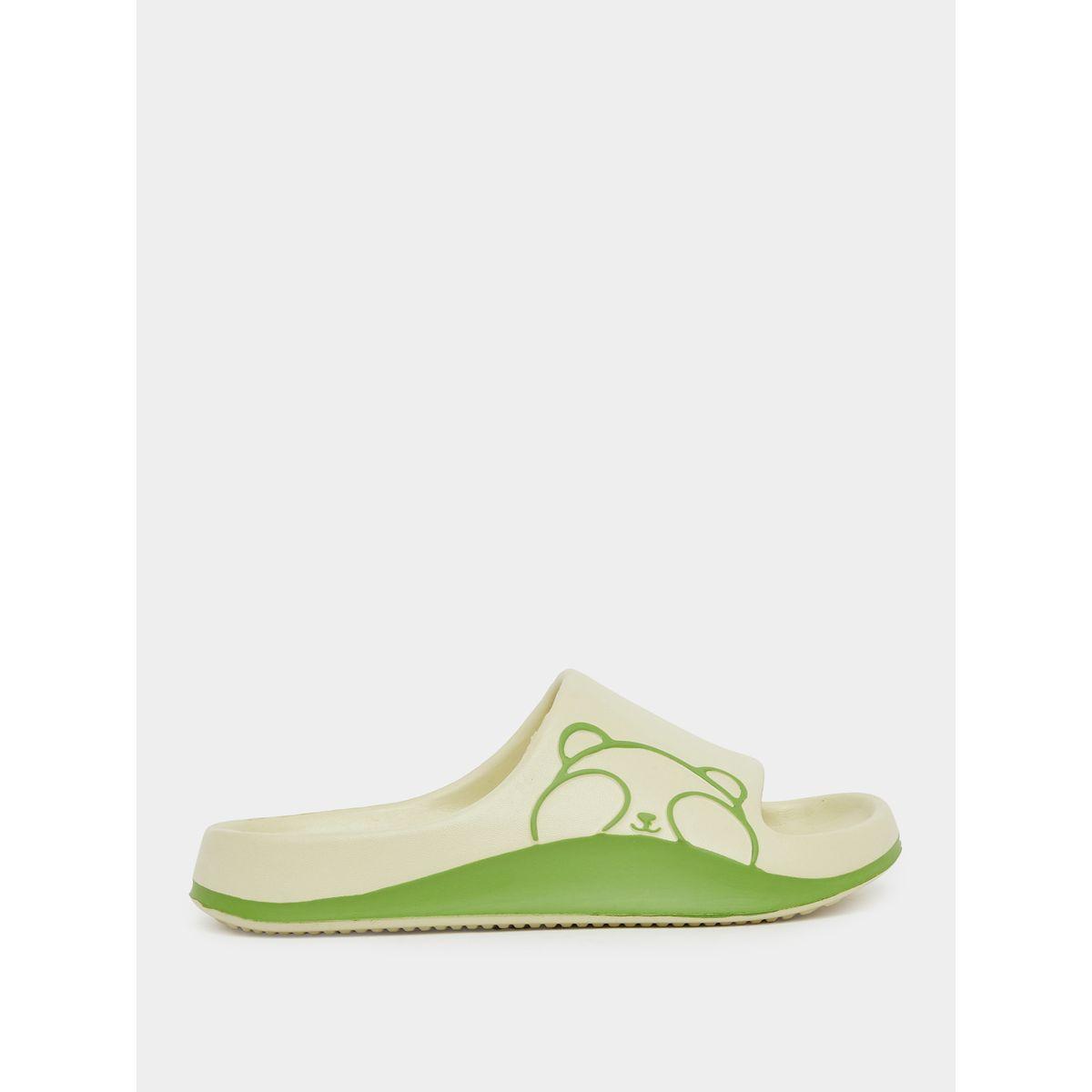 شبشب حمام بطبعة دب ونمط كتل الالوان-women-shoes-flipflopsandslides-image-1