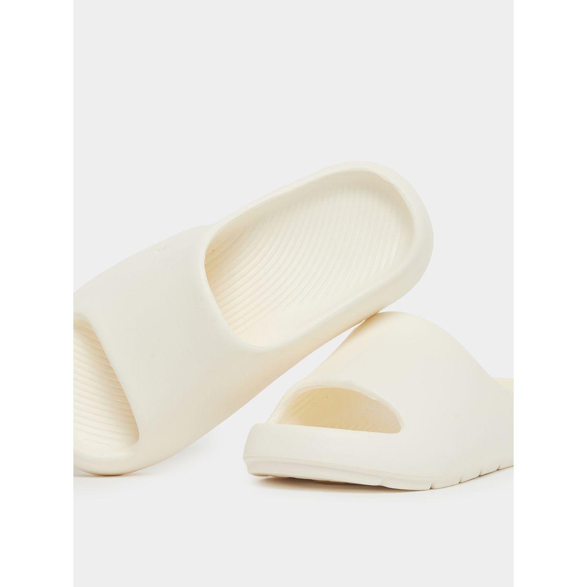شبشب سادة سهل الارتداء-women-shoes-flipflopsandslides-image-3