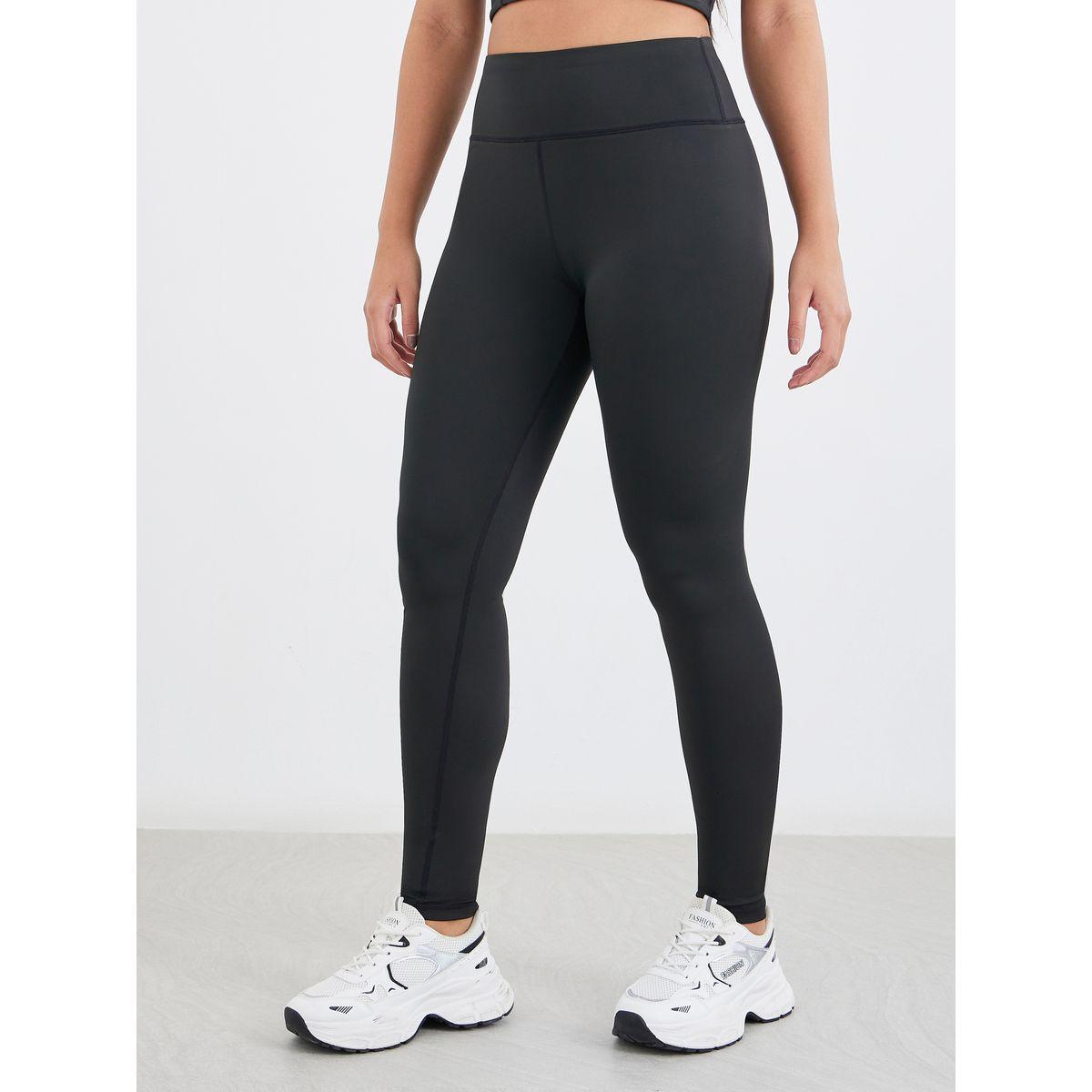 مجموعة من ليقنز وصدرية ريسرباك بتفاصيل مدروزة-women-clothing-sportswearandactivewear-trackpantsandtracksuits-image-5