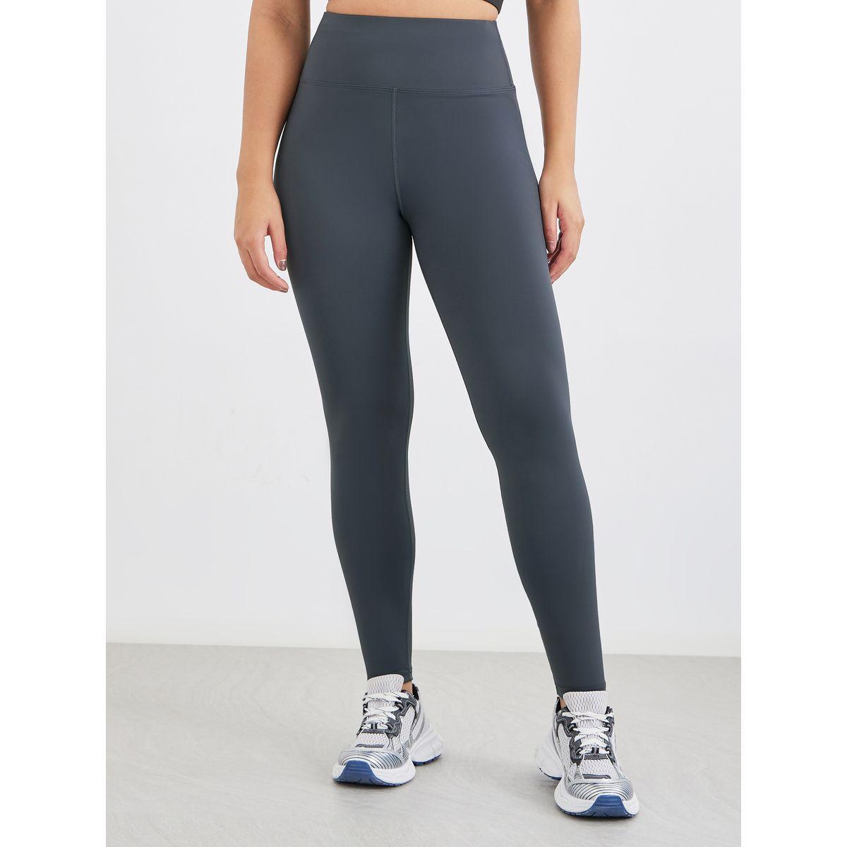 Styli Back Split Hem Detail Top and Leggings Set-women-clothing-sportswearandactivewear-trackpantsandtracksuits-image-5