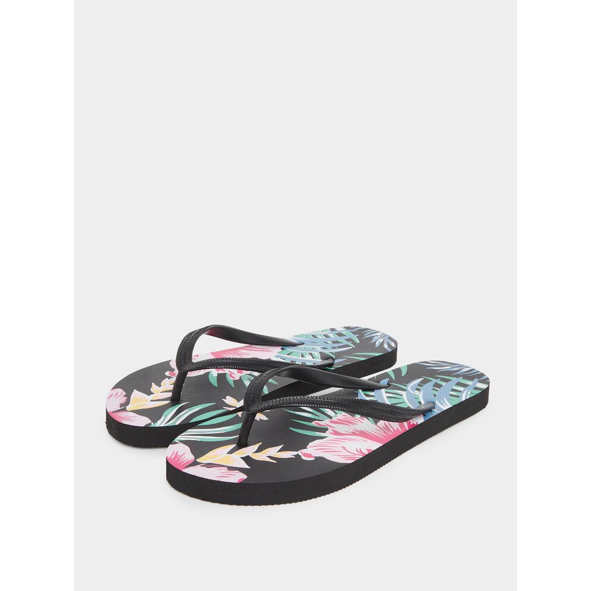 شبشب بطبعة تروبيكال-women-shoes-flipflopsandslides-image-2