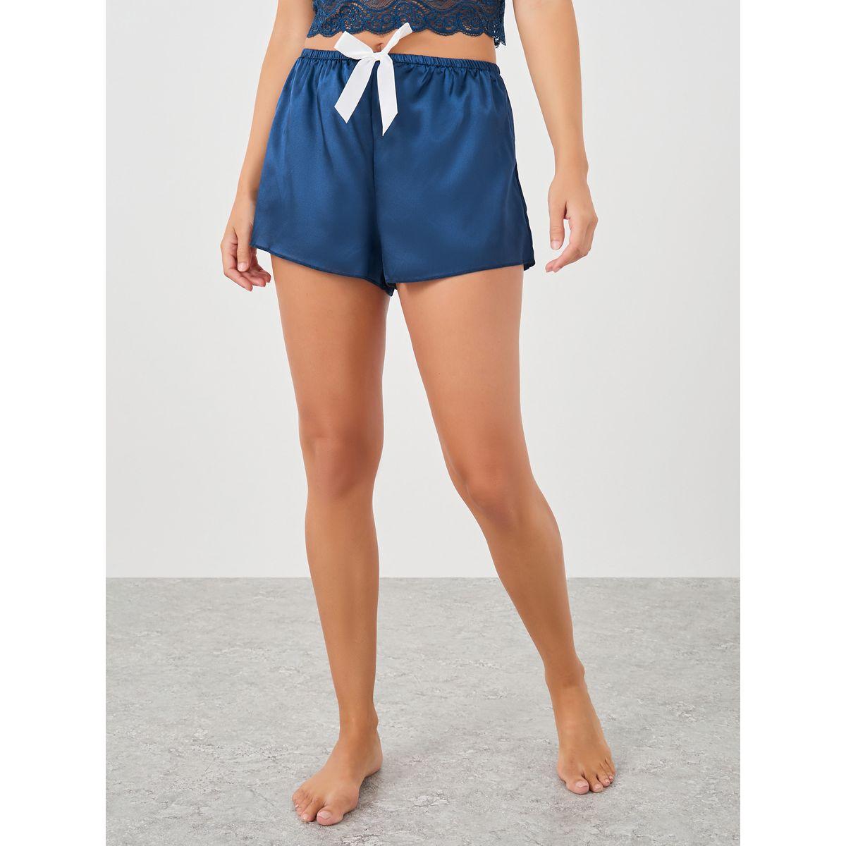 مجموعة من شورت ساتان مع صدرية بزهور دانتيل-women-clothing-lingerie-lingeriesets-image-4