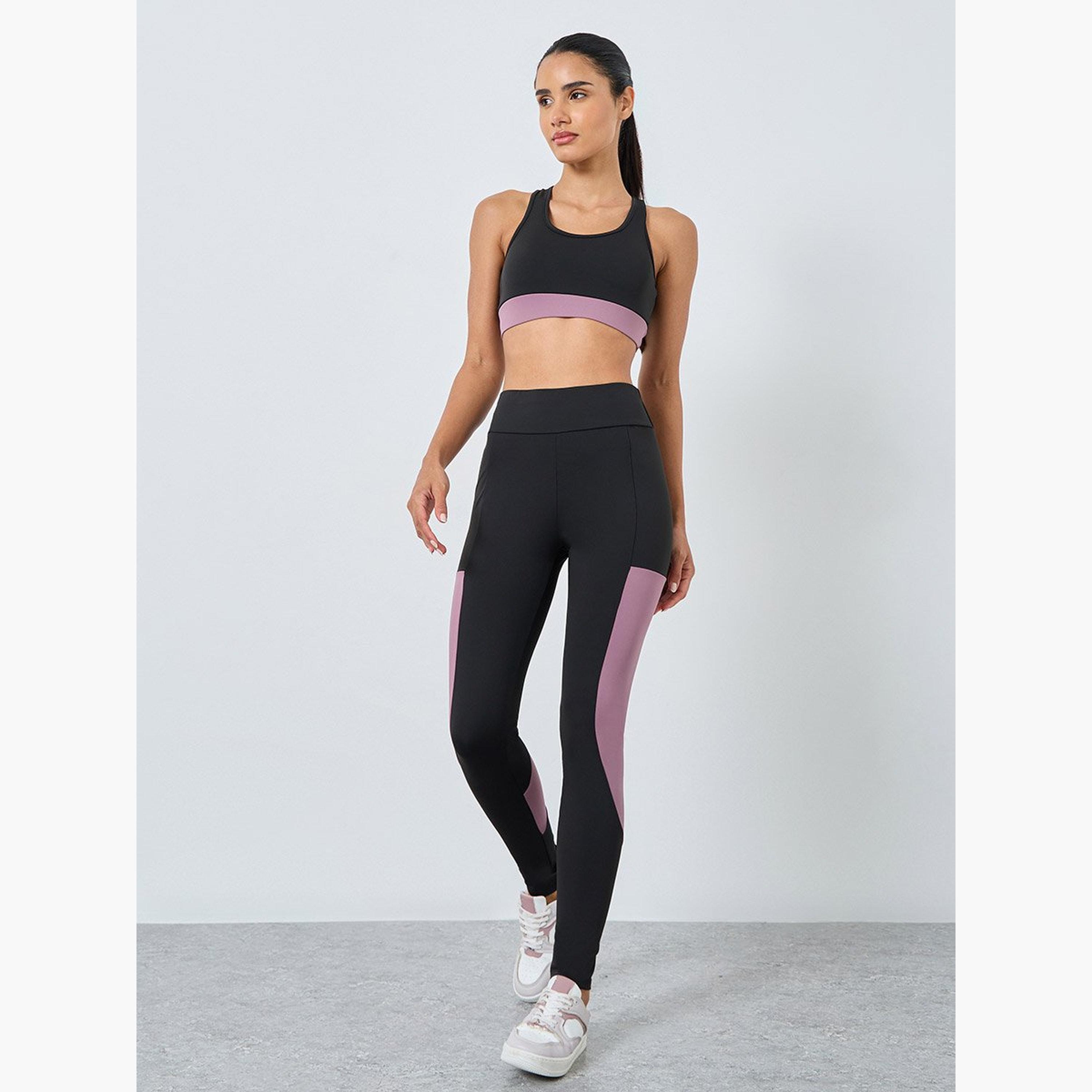 طقم من ليقنز وبلوزة كت مع صدرية رياضية-women-clothing-sportswearandactivewear-trackpantsandtracksuits-image-3