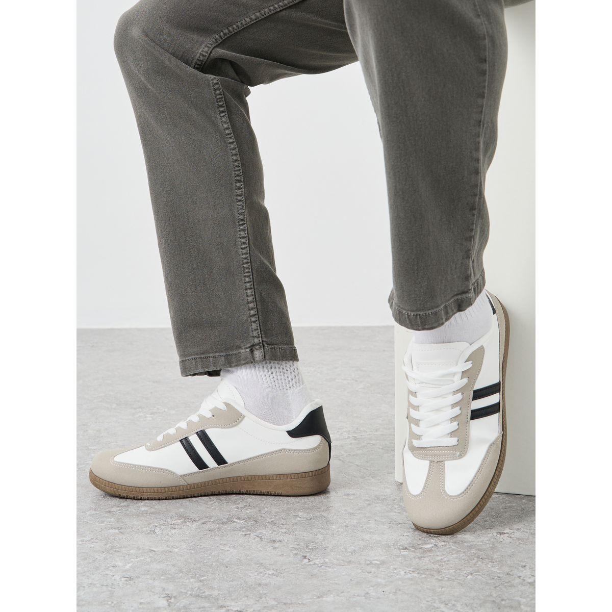 حذاء سنيكرز مخطط برباط غلق-men-shoes-sneakers-image-1