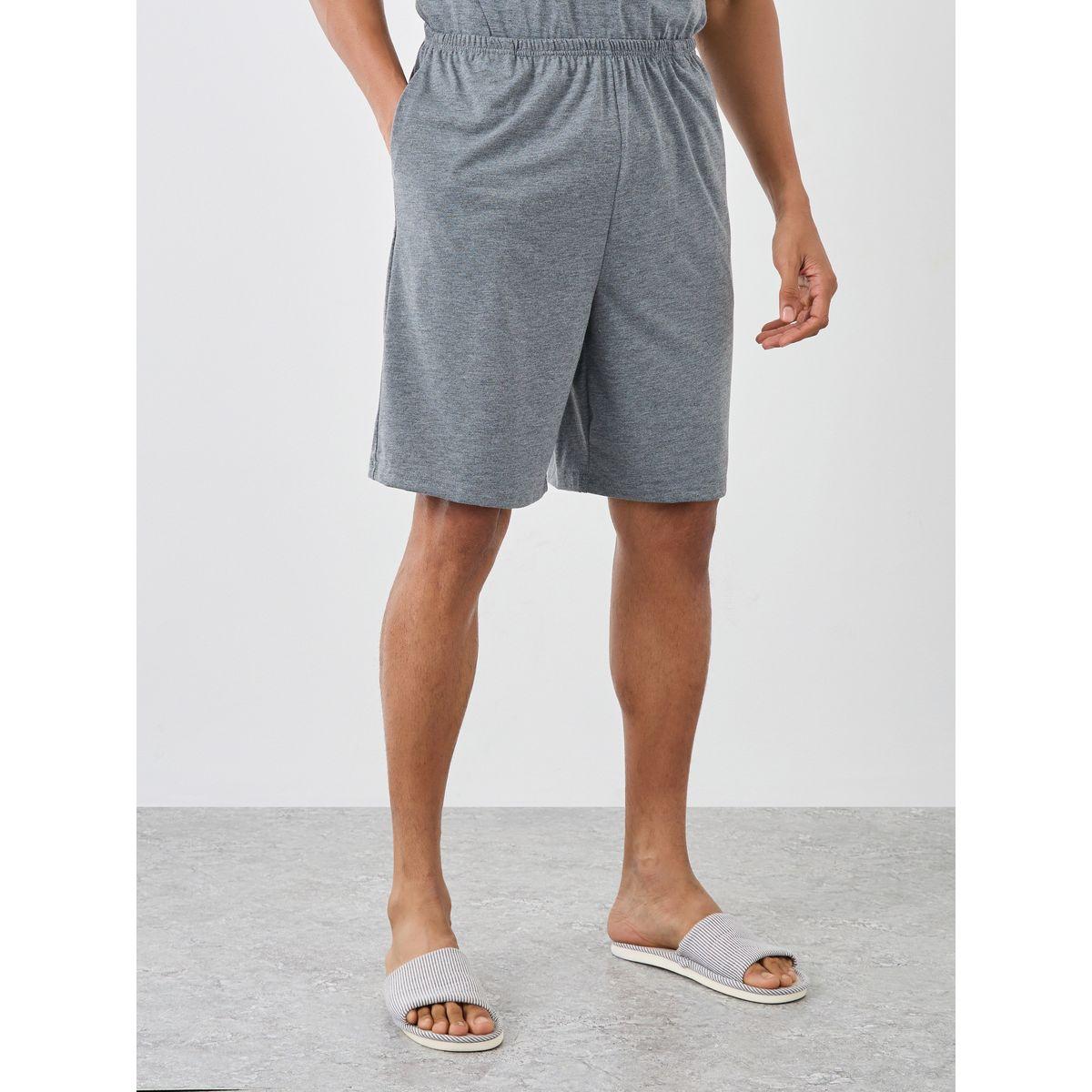 طقم من شورت بيجاما وتيشيرت بطبعة كتابة-men-clothing-nightwear-sets-image-4