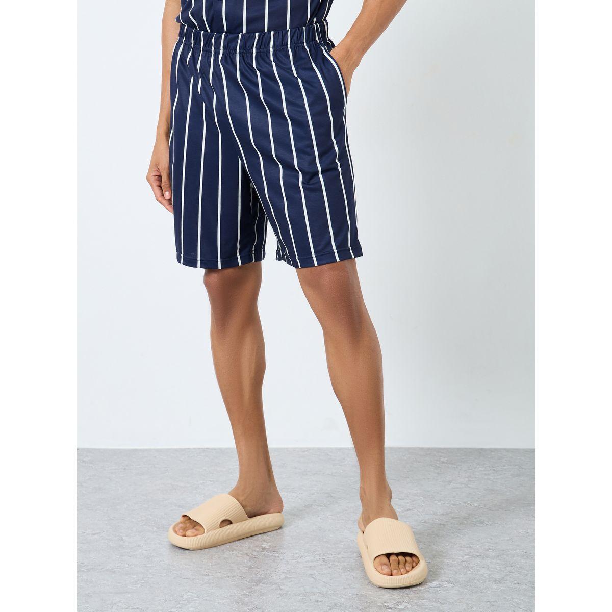 مجموعة من شورت وقميص مخططة بياقة ريزورت-men-clothing-nightwear-sets-image-5