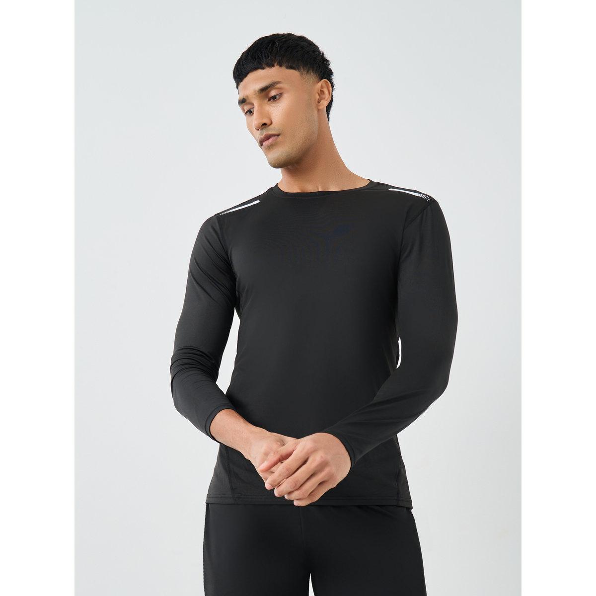 مجموعة من شورت وتيشيرت بارز للعضلات-men-clothing-sportswearandactivewear-tracksuits-image-2
