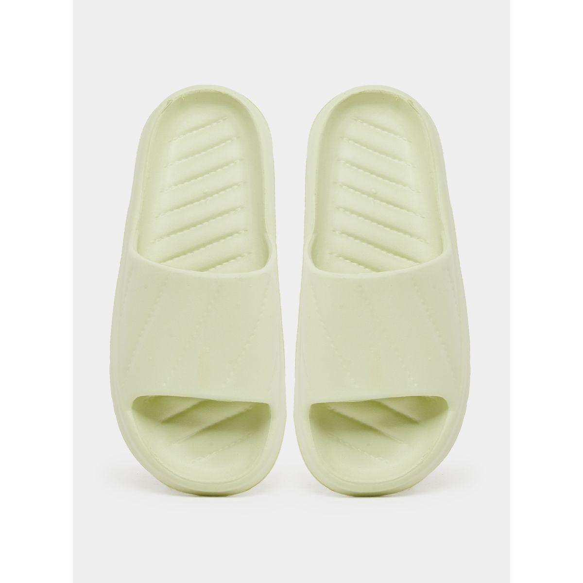 شبشب سادة سهل الارتداء-women-shoes-flipflopsandslides-image-5