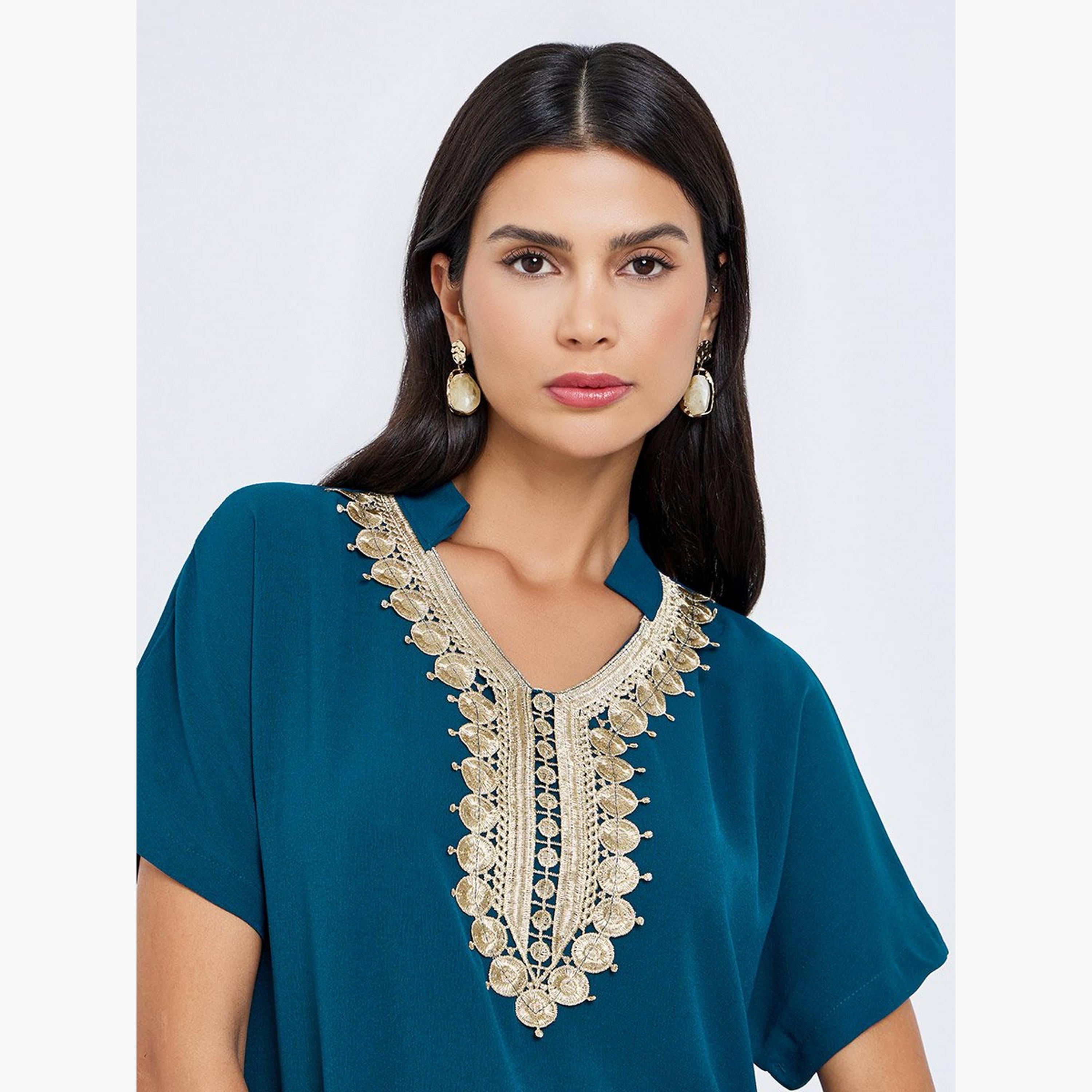 أميرة x ستايلي جلابية بتفاصيل مُطرزة-women-arabicclothing-jalabiyas-image-3
