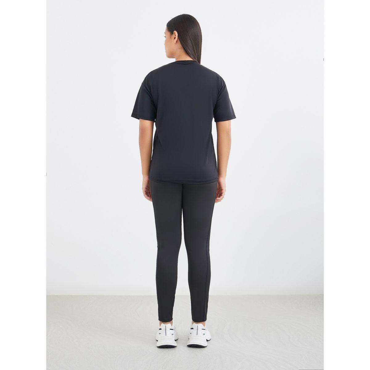 بلوزة بطبعة كتابة-women-clothing-sportswearandactivewear-tshirtsandvests-image-4