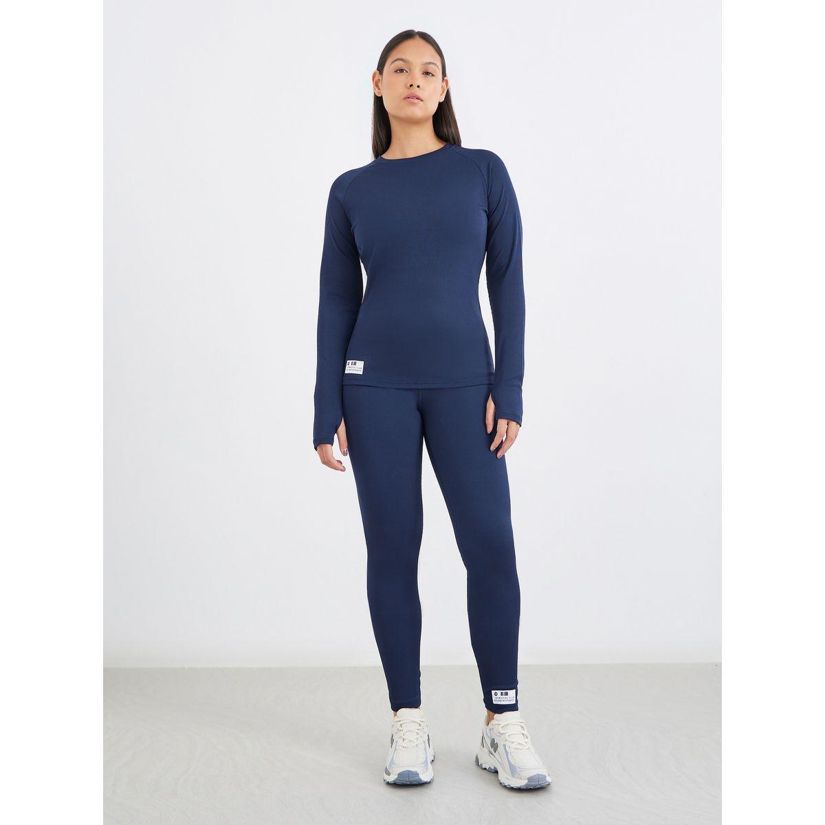 بلوزة بتفاصيل بارزة الملمس وأكمام طويلة-men-clothing-sportswearandactivewear-tshirtsandpolos-image-1