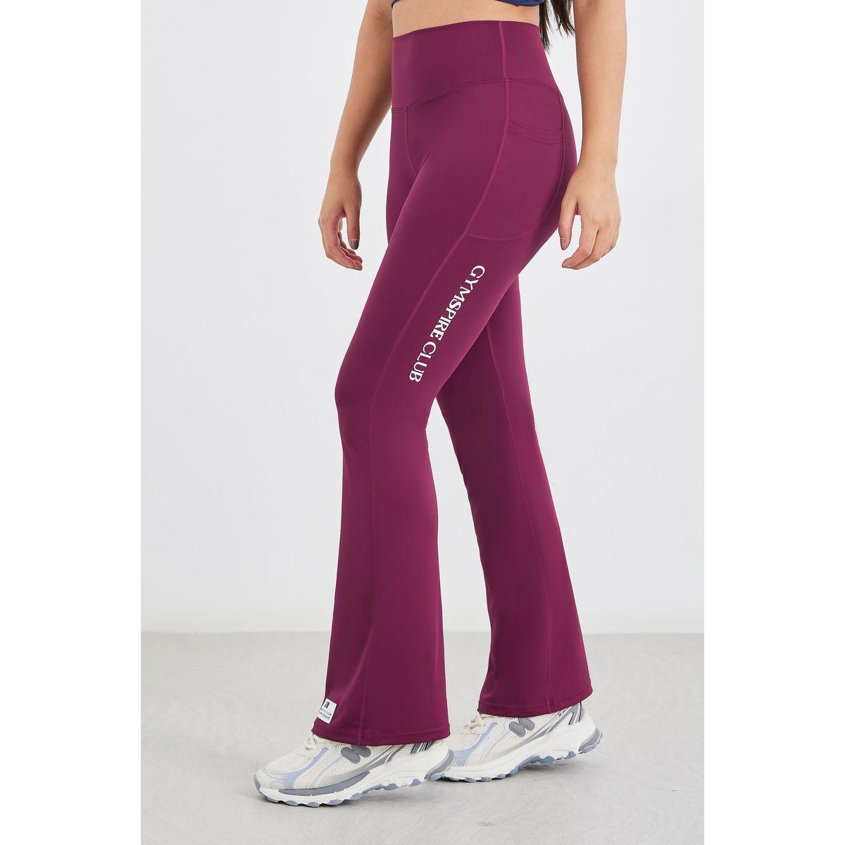 ليقنز بتفاصيل جيوب جانبية مع طبعة كتابة-women-clothing-sportswearandactivewear-bottoms-leggings-image-2