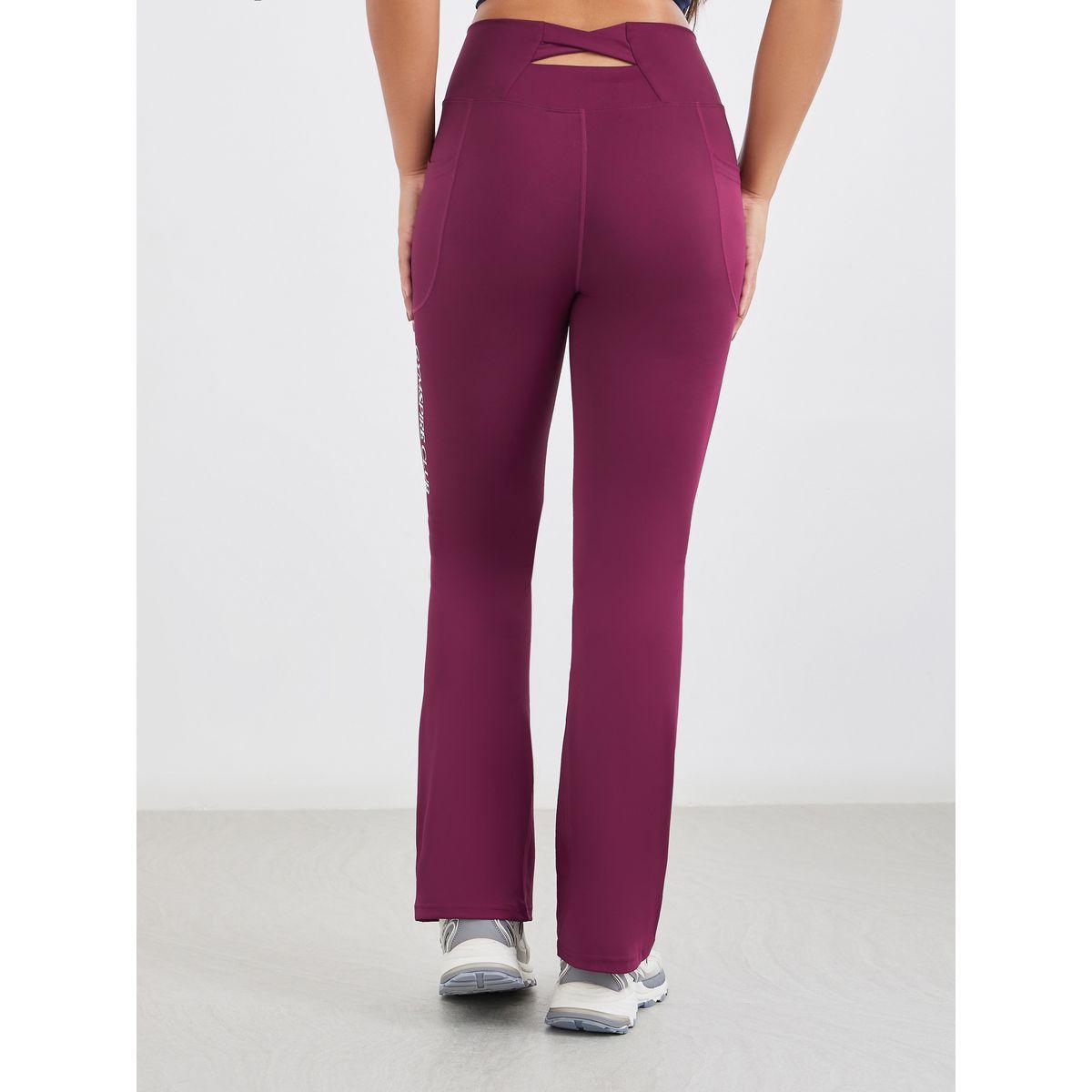ليقنز بتفاصيل جيوب جانبية مع طبعة كتابة-women-clothing-sportswearandactivewear-bottoms-leggings-image-6