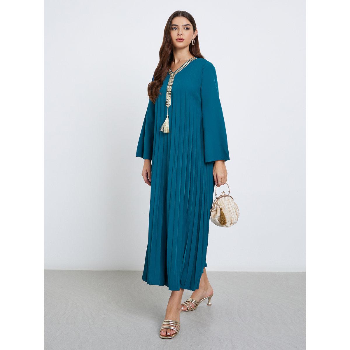 جلابية طويلة بتفاصيل كسرات مع شراشيب-women-arabicclothing-jalabiyas-image-1