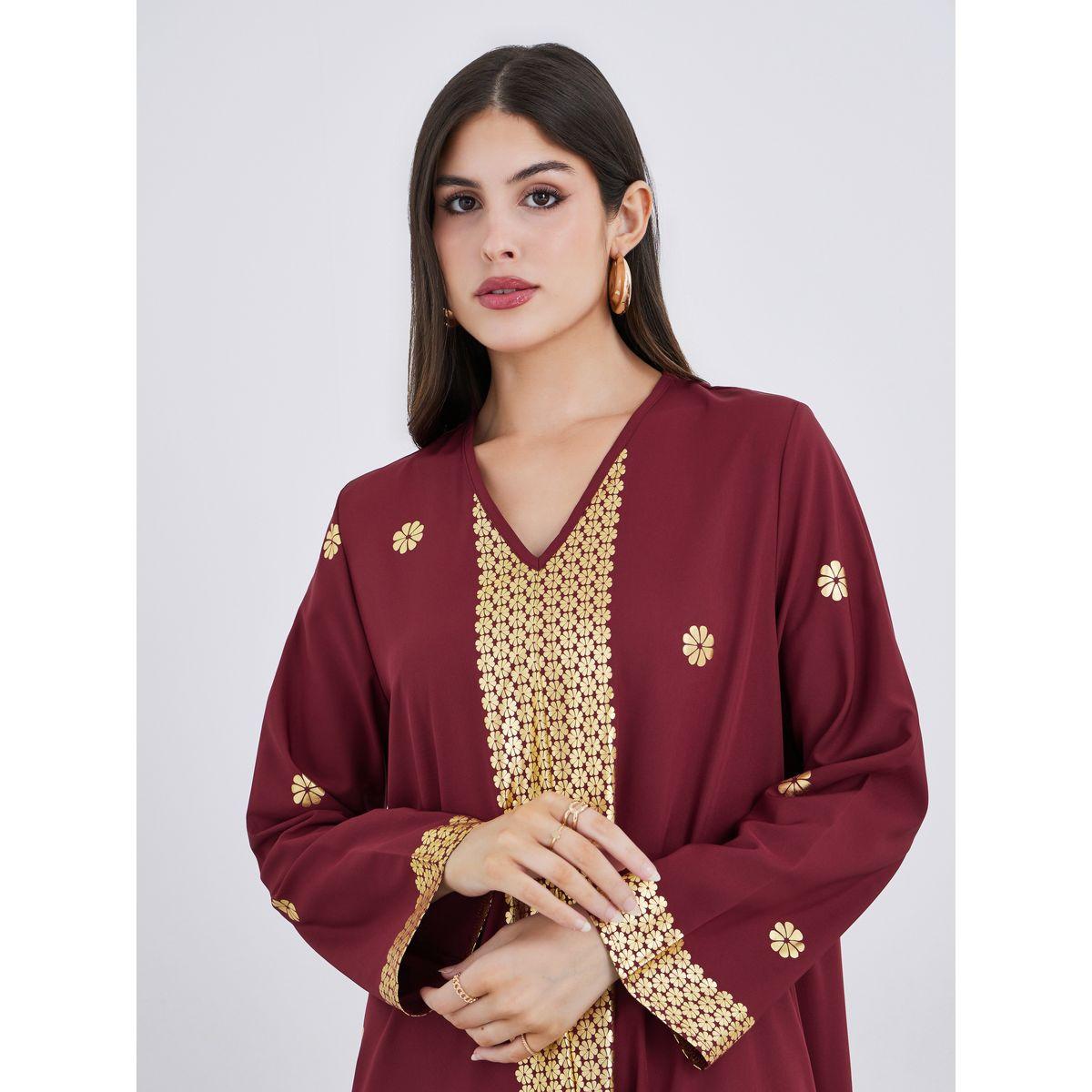 Amirah X Styli Foil Placement Print V Neck Jalabiya-women-arabicclothing-jalabiyas-image-4