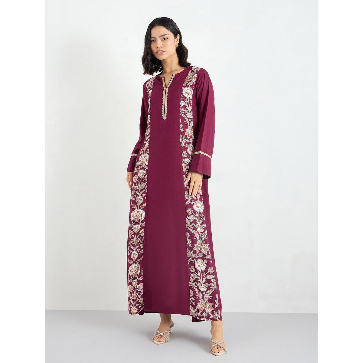 جلابية بتفاصيل مُطرزة-women-arabicclothing-jalabiyas-image-3