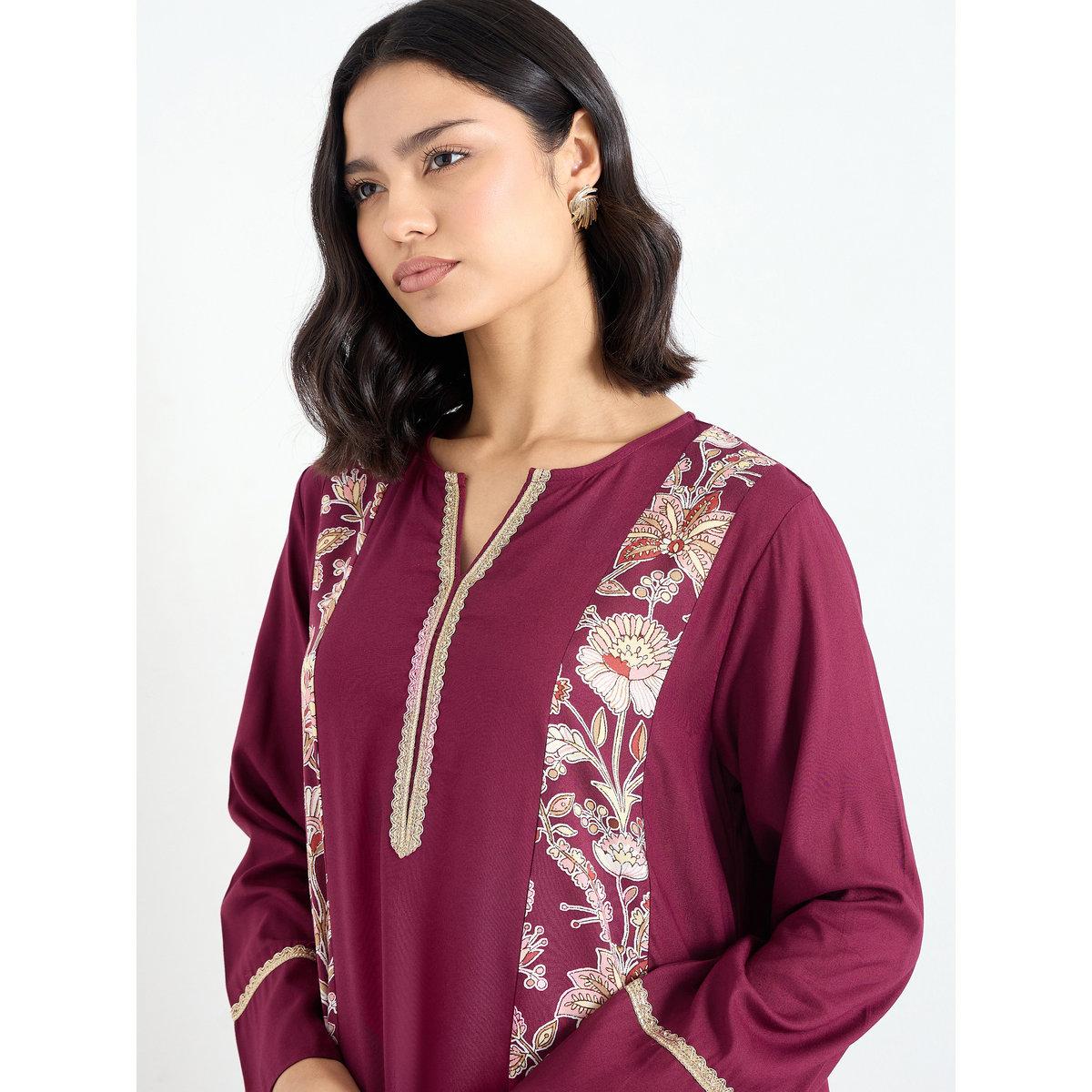 جلابية بتفاصيل مُطرزة-women-arabicclothing-jalabiyas-image-4