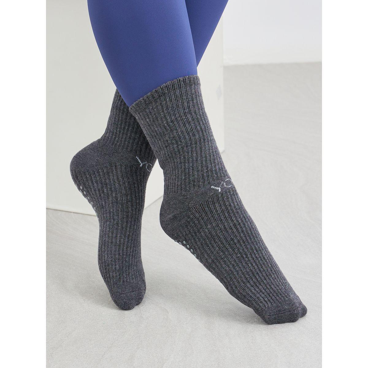 Styli Text Print Silicon Base Crew Yoga Socks-sports-gear-gym-image-1