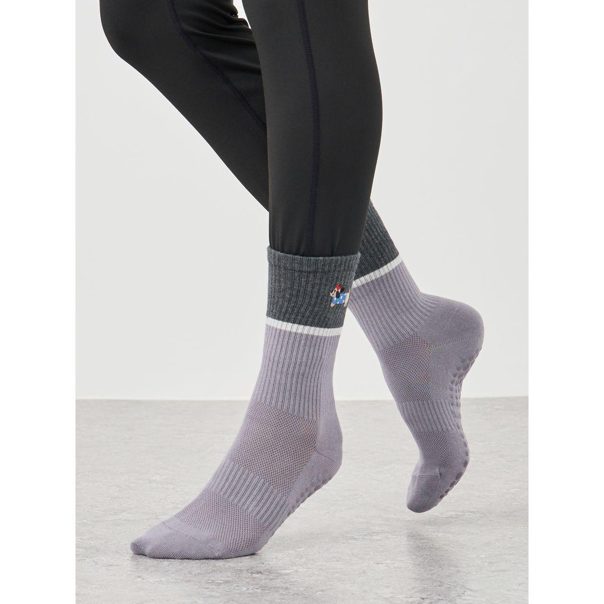 Styli Color Block Silicon Base Yoga Socks with Puppy Print-sports-gear-gym-image-3