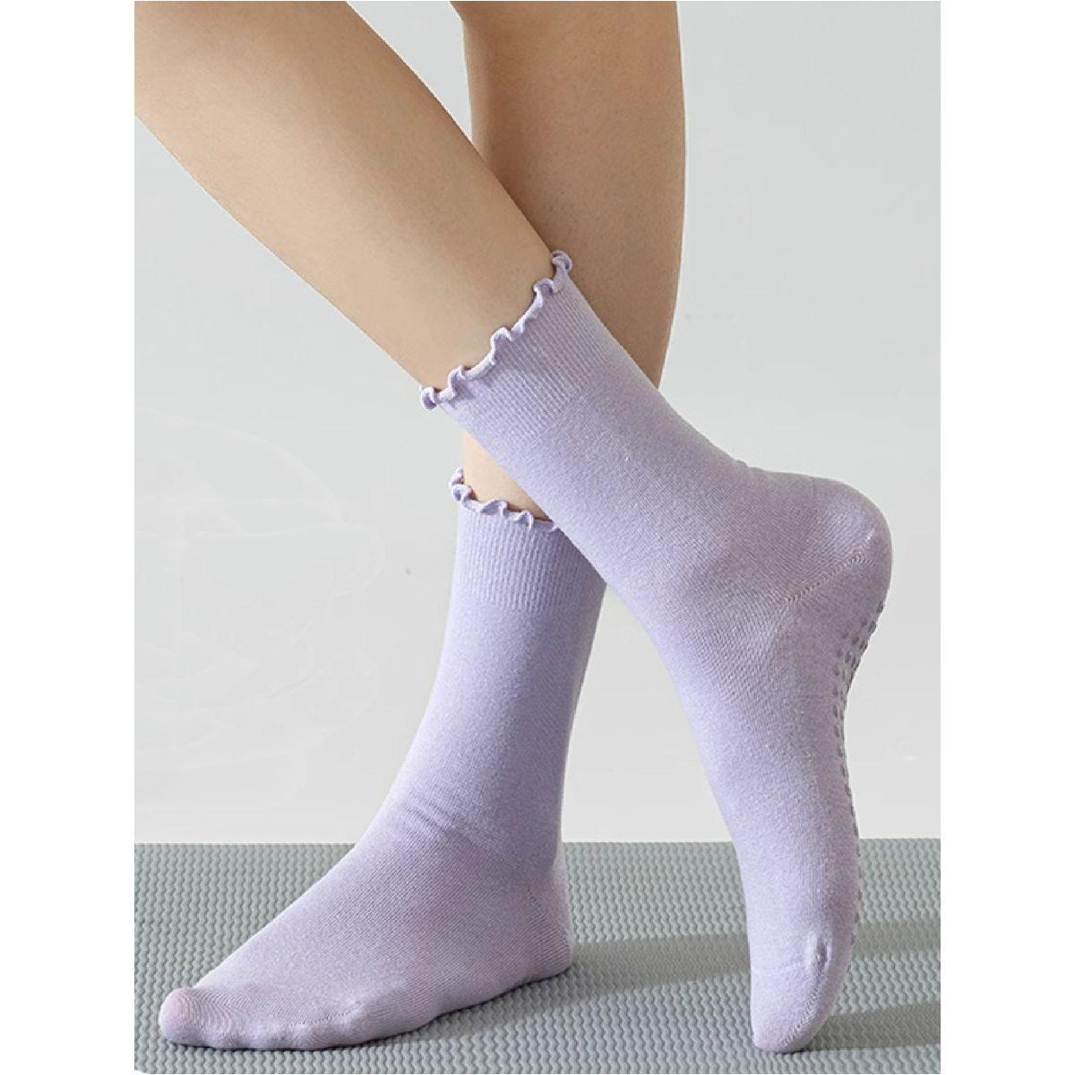 Styli Lettuce Hem Detail Silicon Base Crew Yoga Socks-women-socksandstockings-image-2