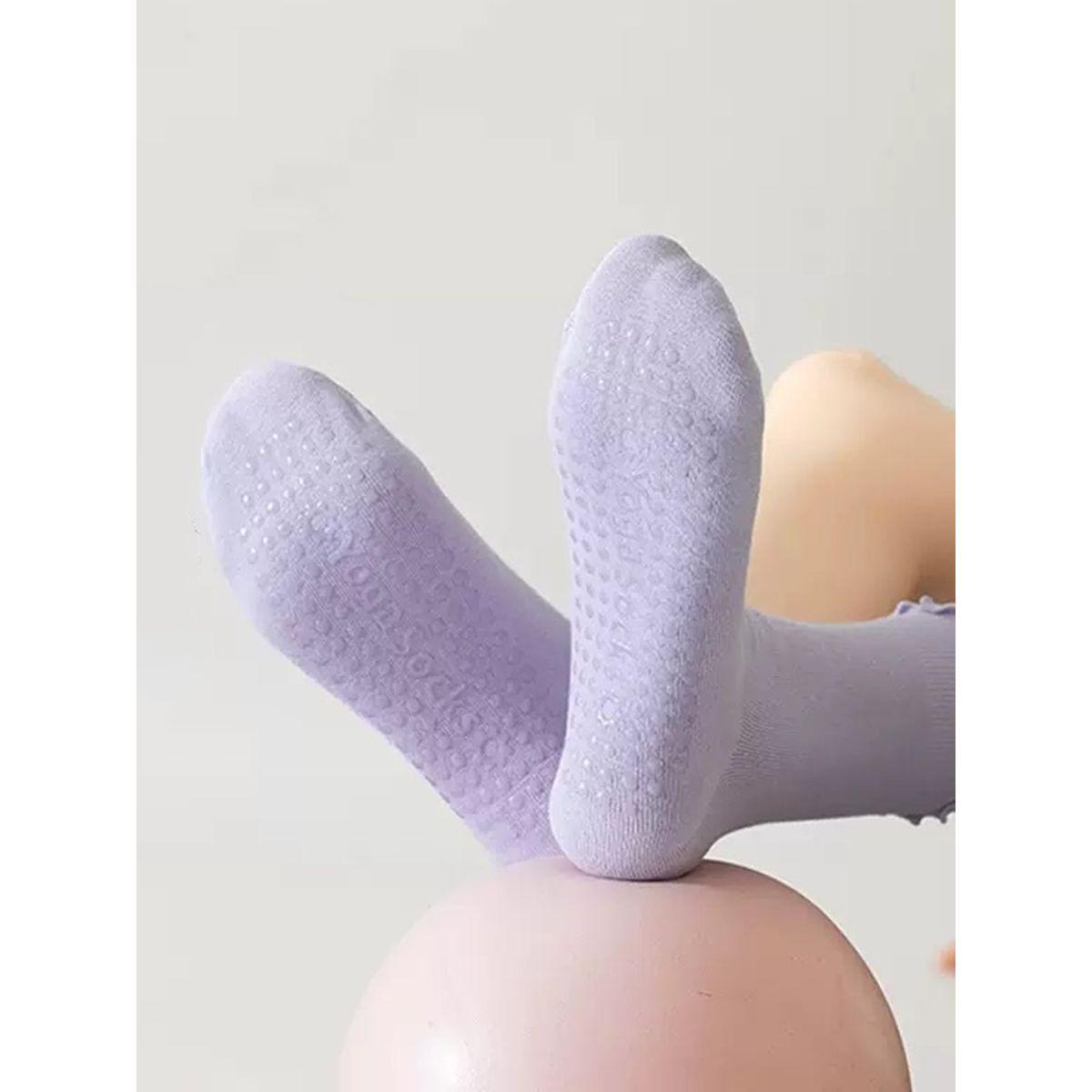 جوارب يوجا رياضية بتفاصيل سيليكون-women-socksandstockings-image-3