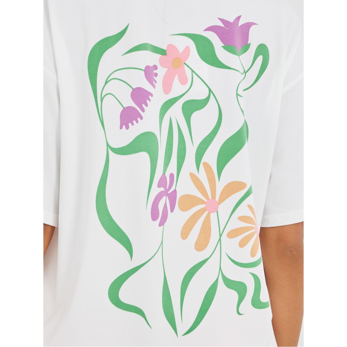 Styli Graphic Print Round Neck Oversized T-Shirt-women-clothing-tshirts-image-5