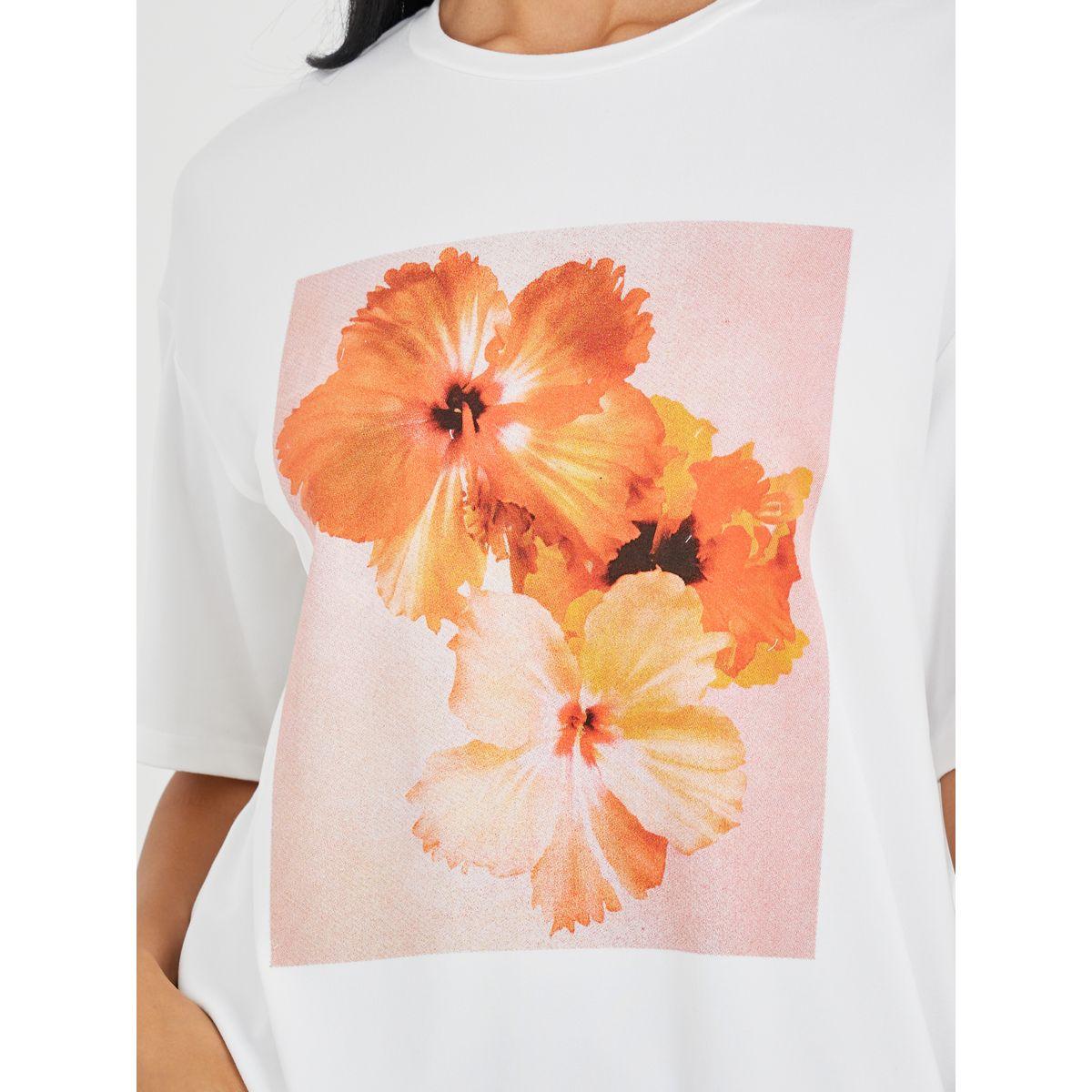 Styli Graphic Print Round Neck Oversized T-Shirt-women-clothing-tshirts-image-4