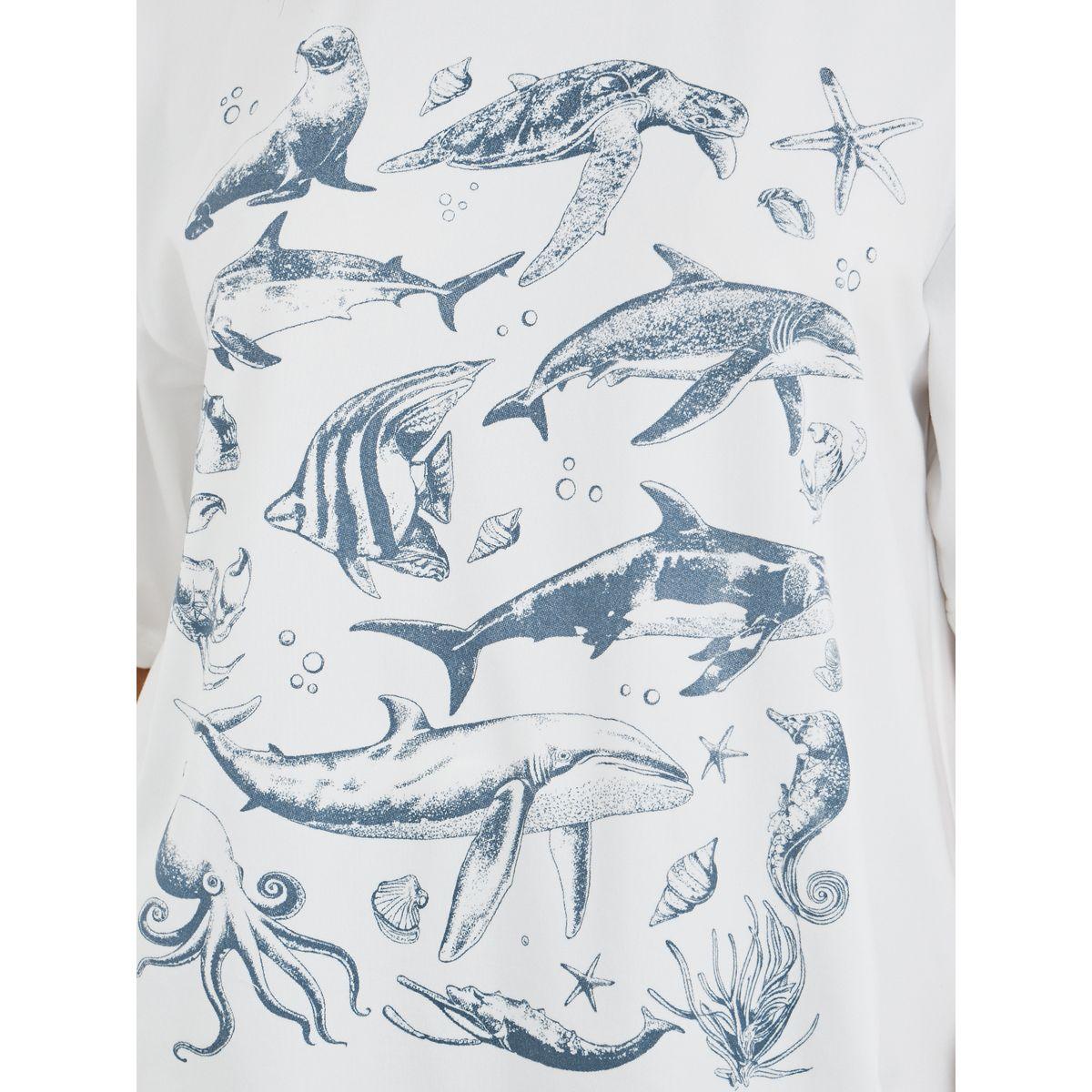 Styli Graphic Print Round Neck Oversized T-Shirt-women-clothing-tshirts-image-3
