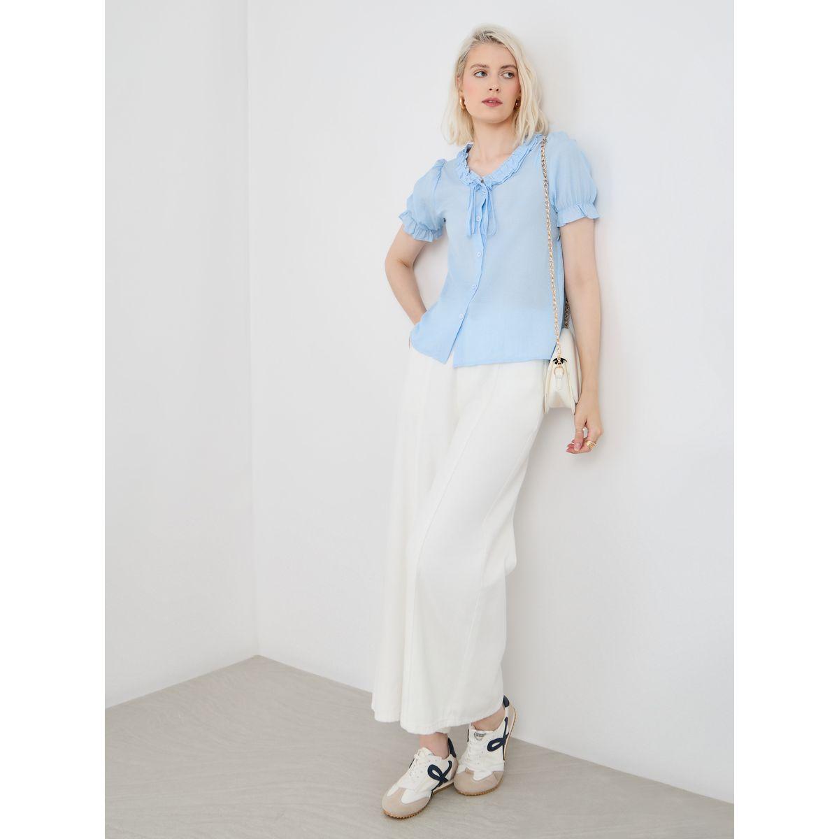 بلوزة سادة بأكمام منفوخة وتفاصيل كشكش-women-clothing-shirtsandblouses-blouses-image-2