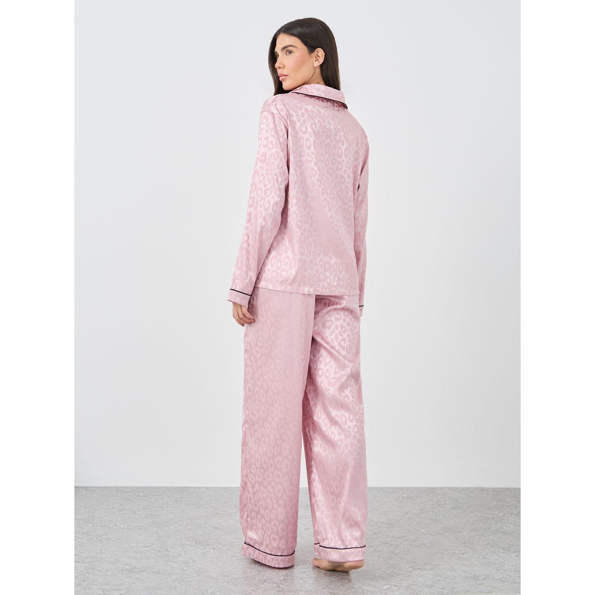 طقم من بنطال بيجاما وبلوزة بطبعة حيوان-women-clothing-nightwear-pyjamas-longsets-image-4
