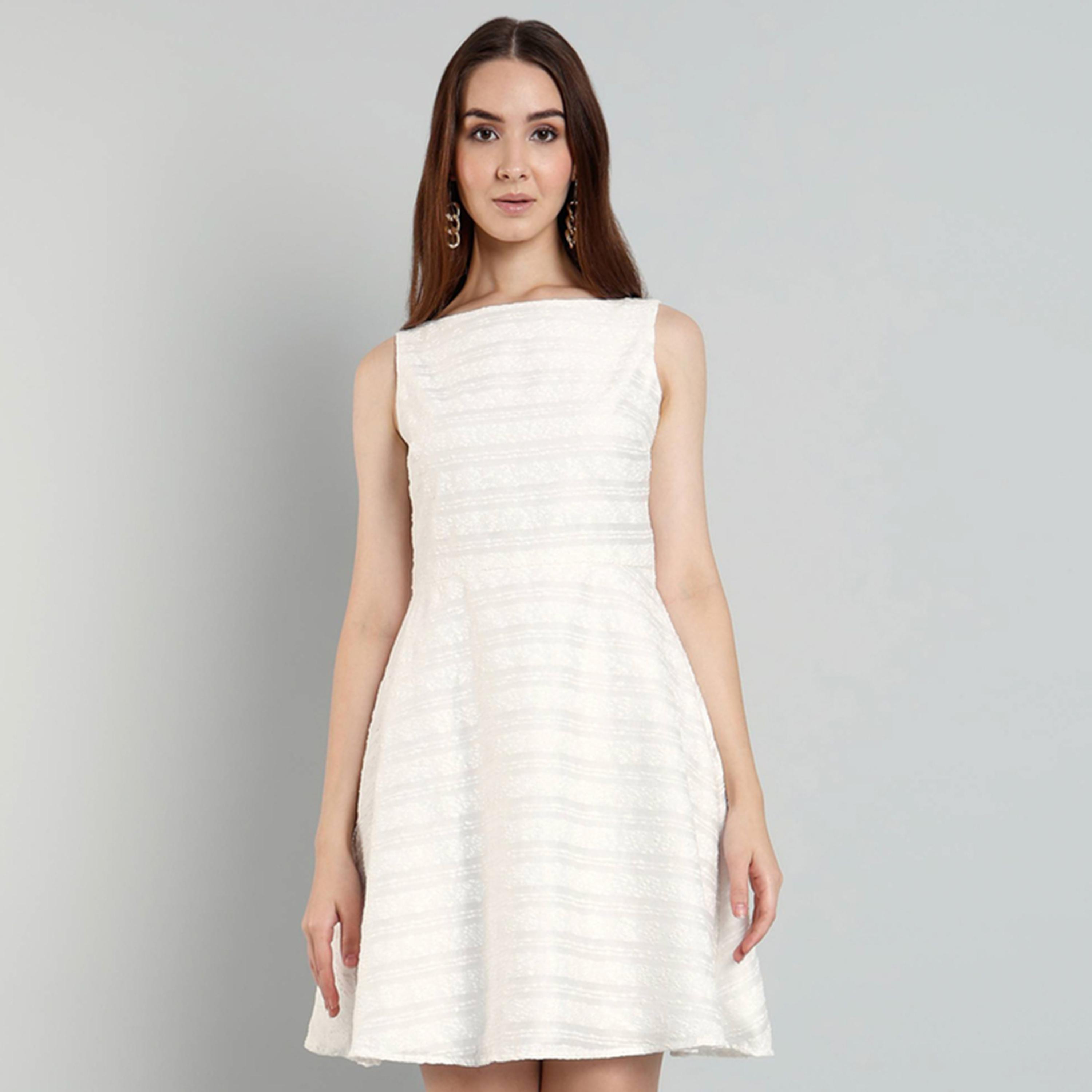 فستان قصير بلا أكمام وتصميم واسع من الأسفل-women-clothing-dresses-image-1