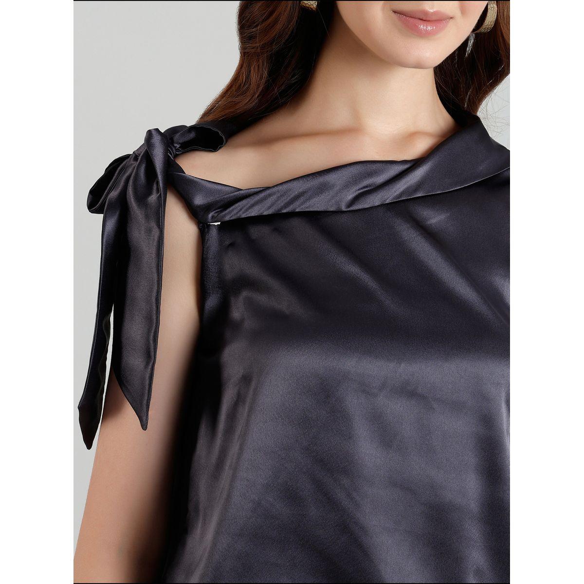 بلوزة ساتان سادة بتفاصيل ربطة-women-clothing-shirtsandblouses-blouses-image-2