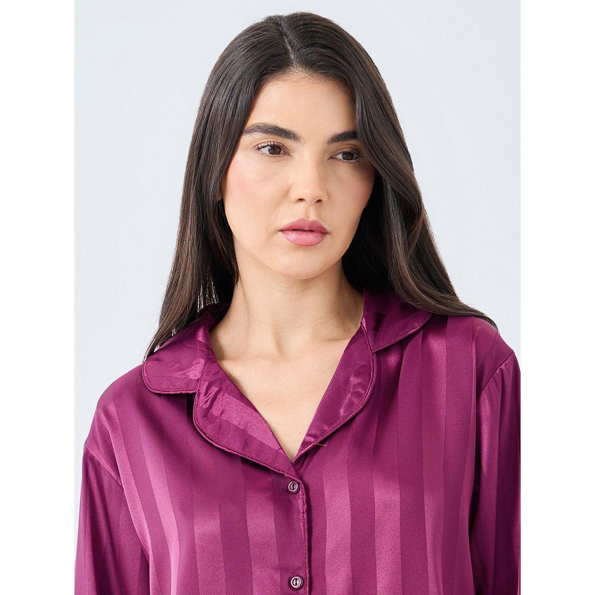 طقم من بنطال بيجاما وبلوزة ساتان مخططة-women-clothing-nightwear-pyjamas-longsets-image-4