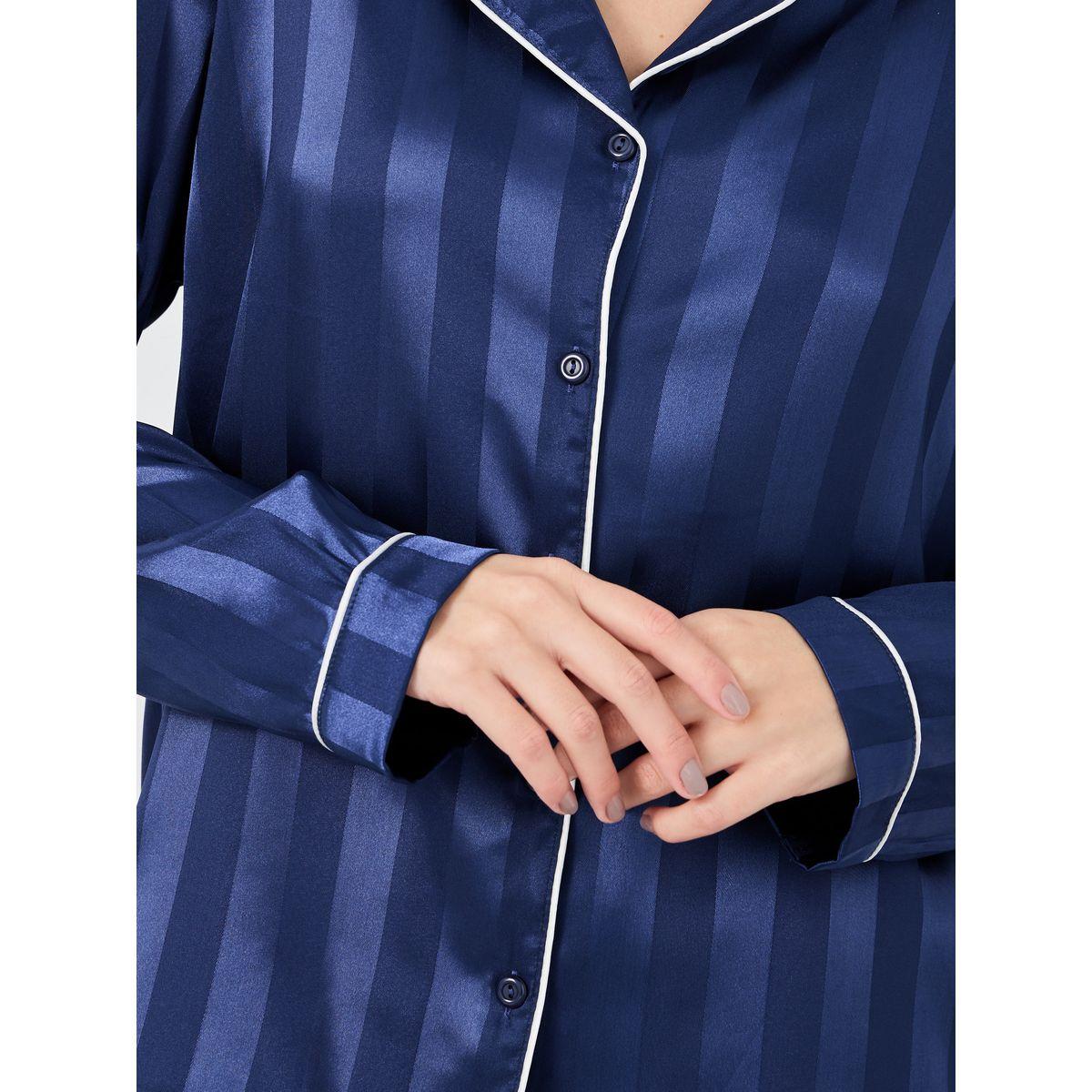 طقم من بنطال بيجاما وبلوزة ساتان مخططة-women-clothing-nightwear-pyjamas-longsets-image-4