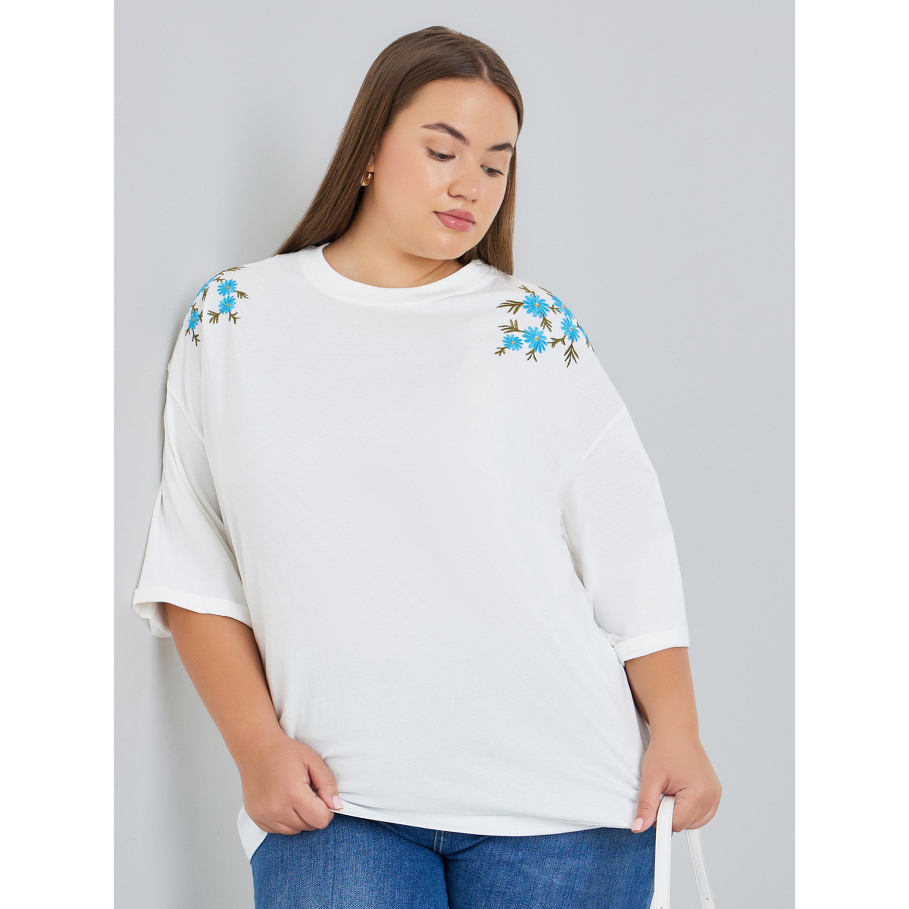 Styli Women Plus Size White Embroidered T-Shirt-women-clothing-tshirts-image-1