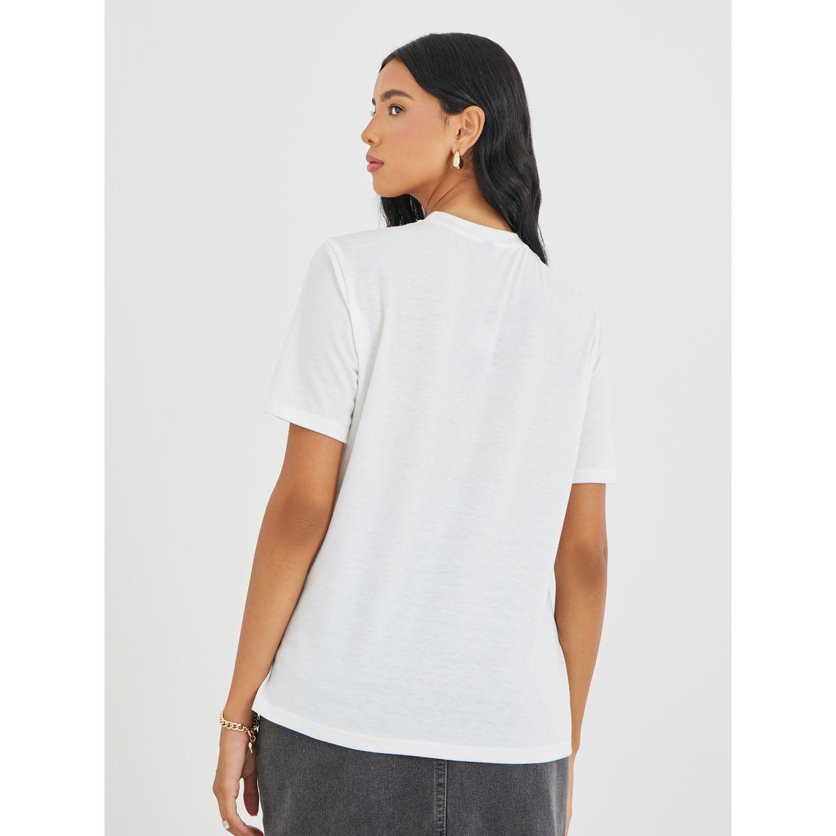 تيشيرت بياقة دائرية مع تفاصيل مُطرزة-women-clothing-tshirts-image-4