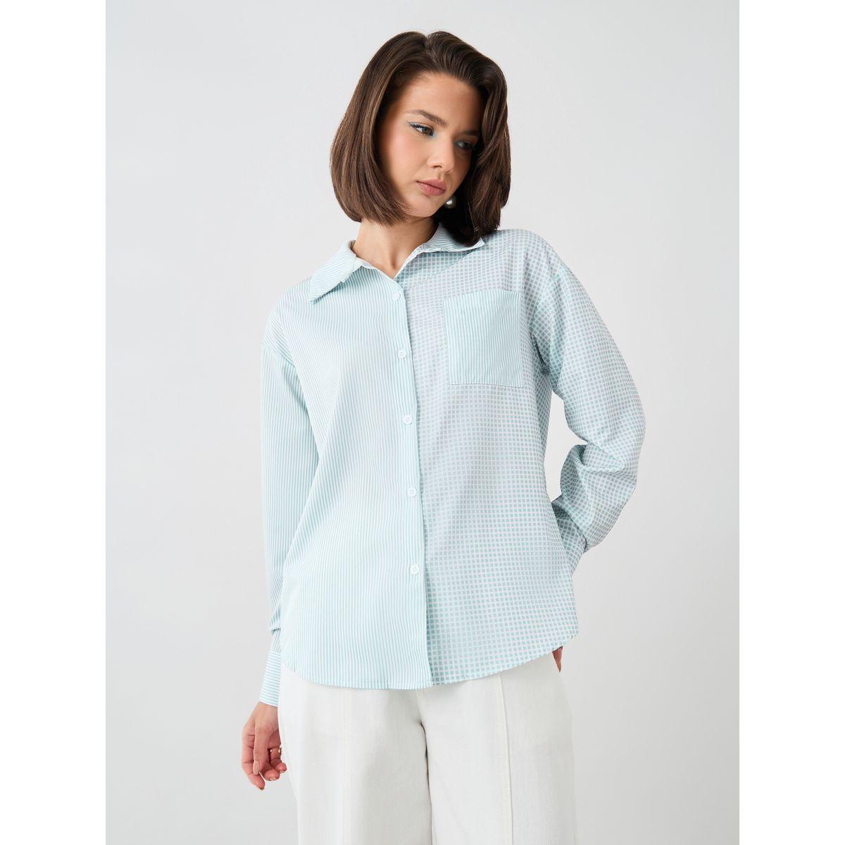 بلوزة فضفاضة بطبعة مربعات وياقة سبريد-women-clothing-shirtsandblouses-shirts-image-3