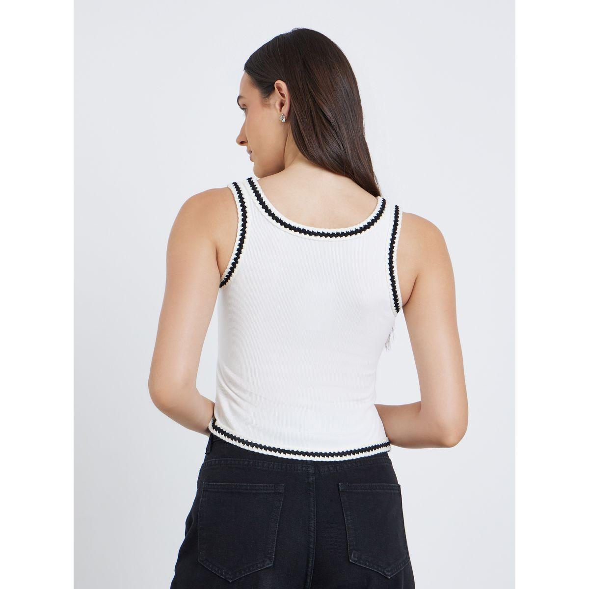بلوزة كت بتفاصيل مُضلعة-women-clothing-tshirts-image-5